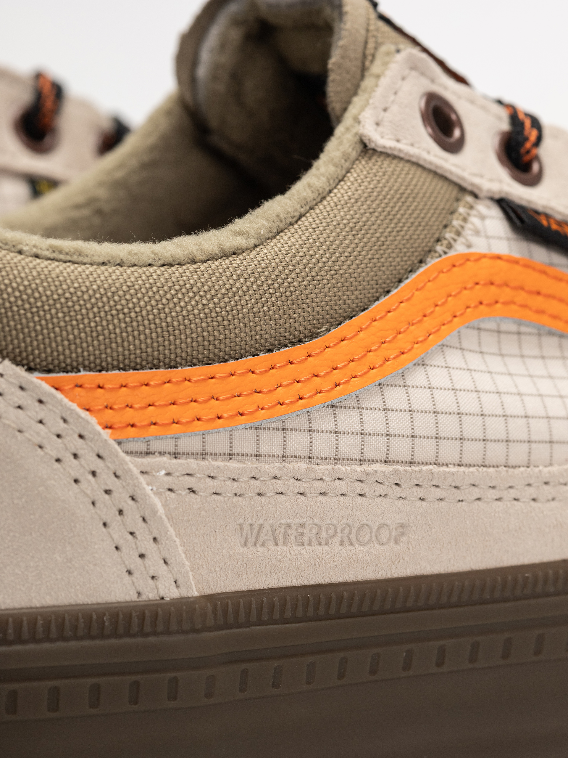 Pantofi Vans Mte Old Skool Waterproof Insulated (taupe/orange)