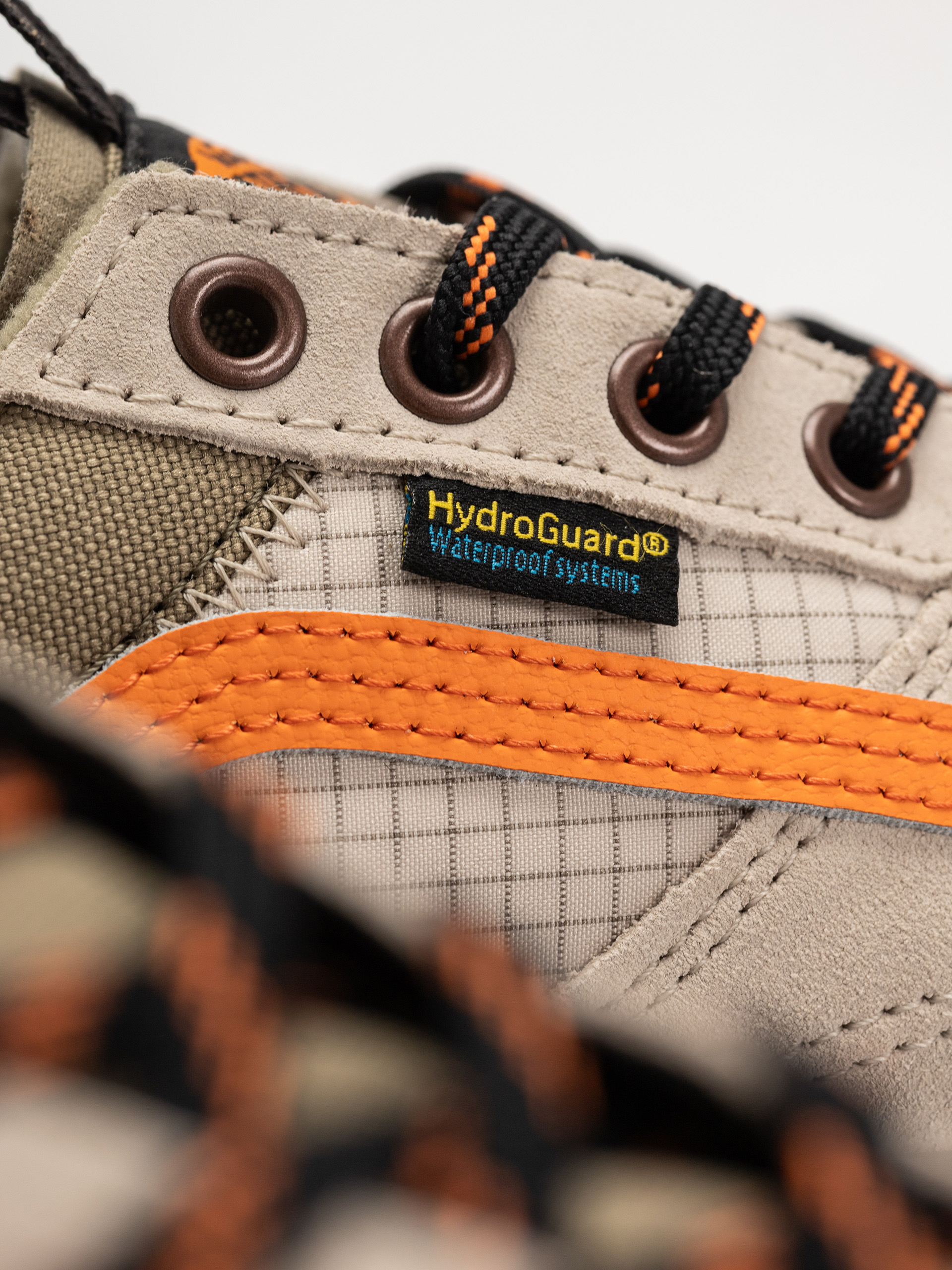 Pantofi Vans Mte Old Skool Waterproof Insulated (taupe/orange)