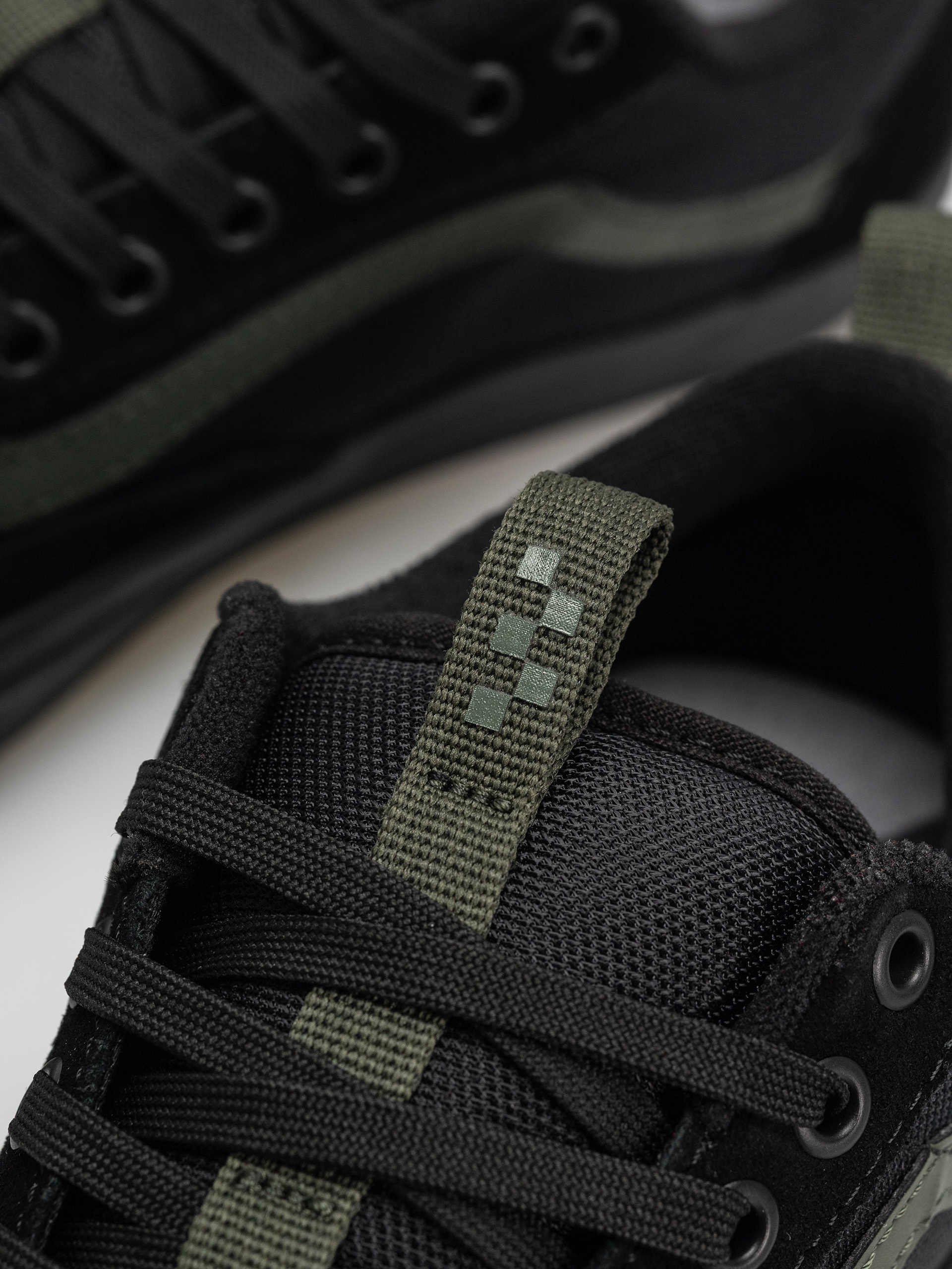 Pantofi Vans Skate Old Skool 36 + (atiba black/dark green)