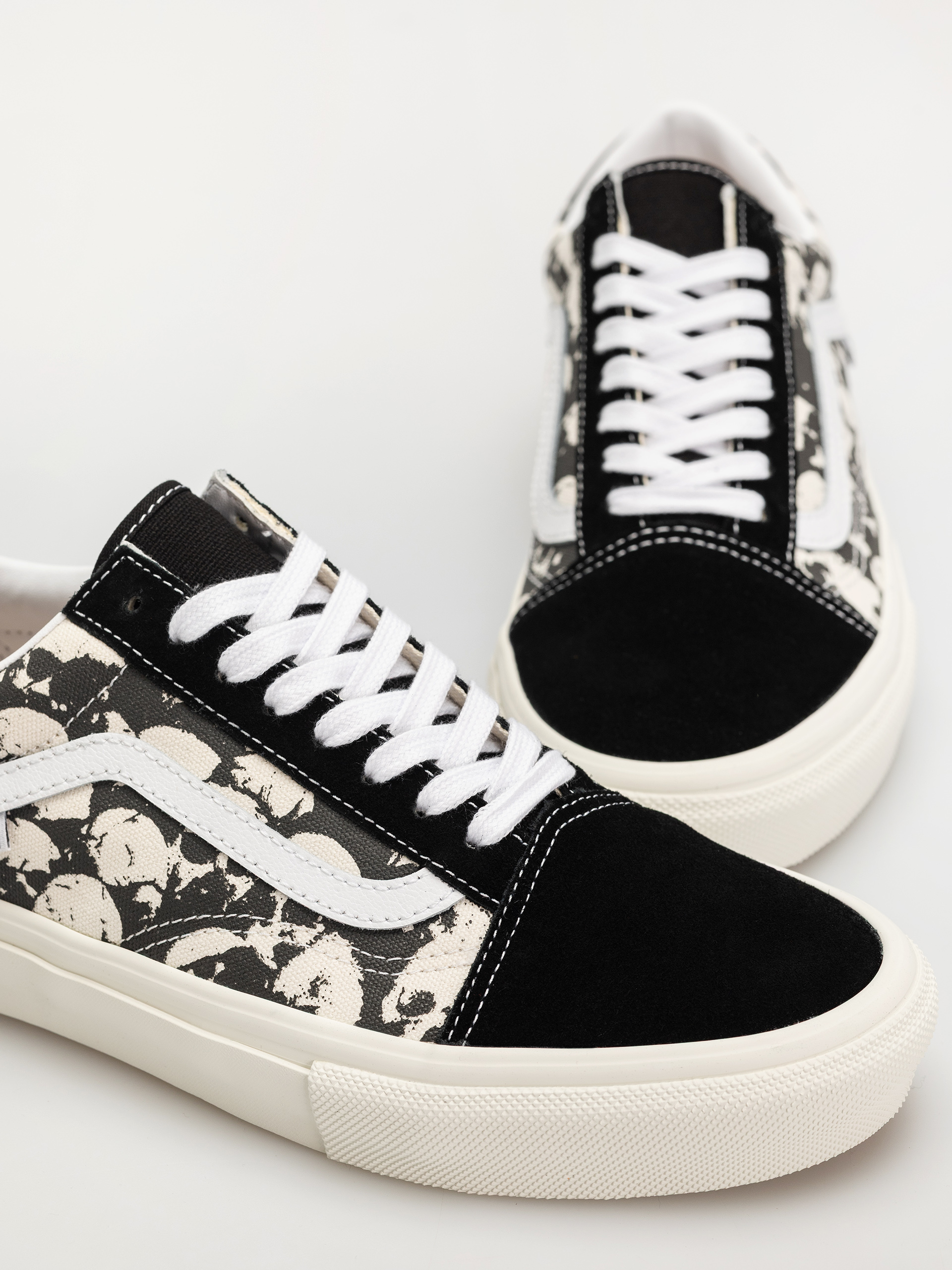 Pantofi Vans Skate Old Skool (skull pile black/white/gum)