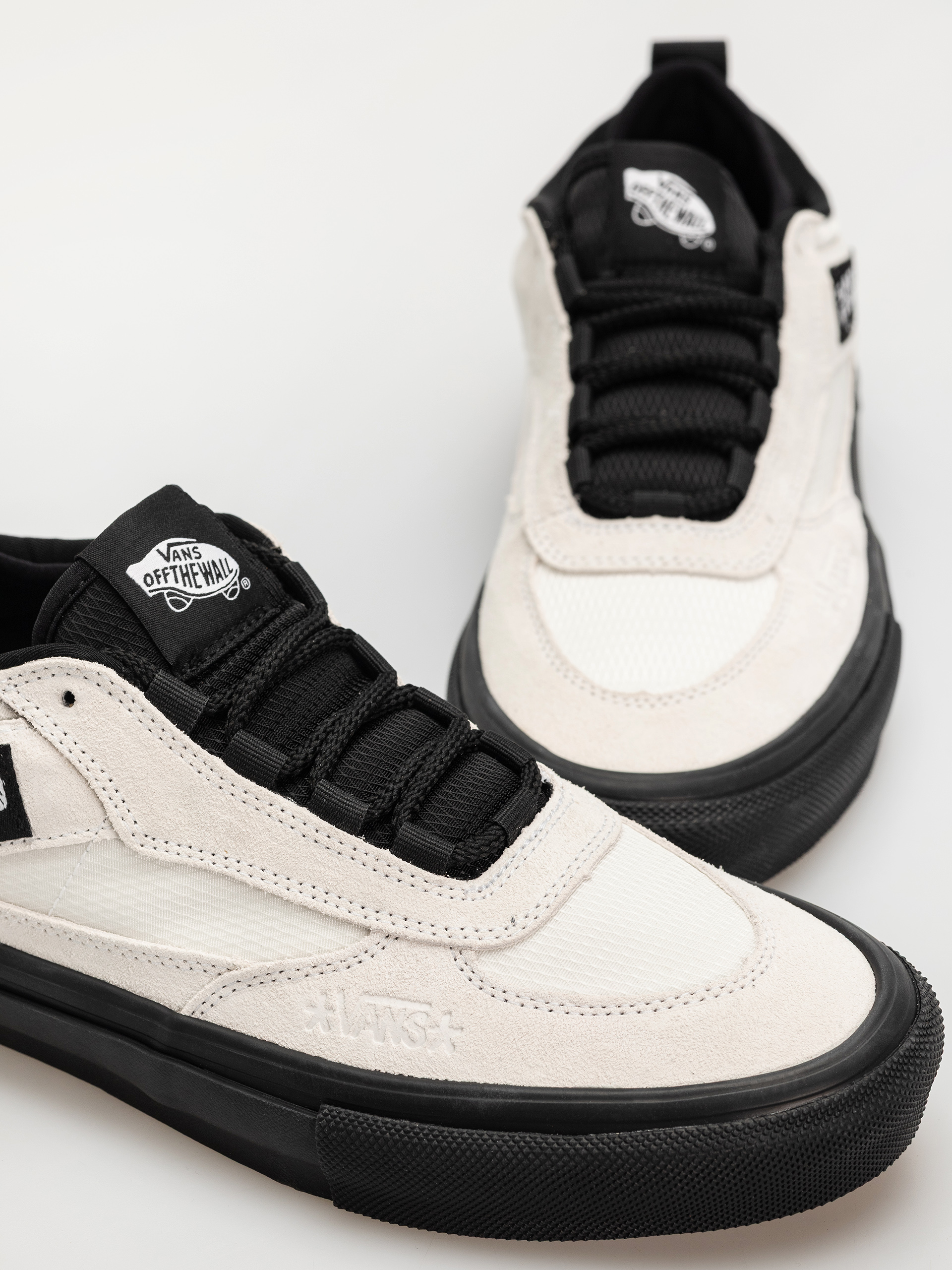 Pantofi Vans Skate Safe Low (atiba bone white/black)