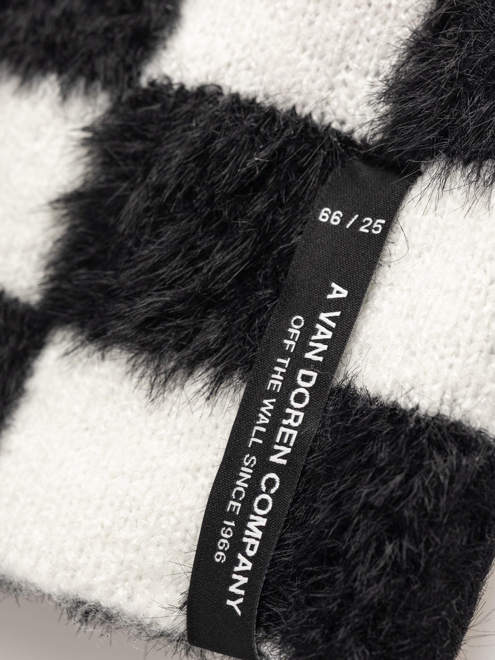 Căciulă Vans Plaimor (black/white)