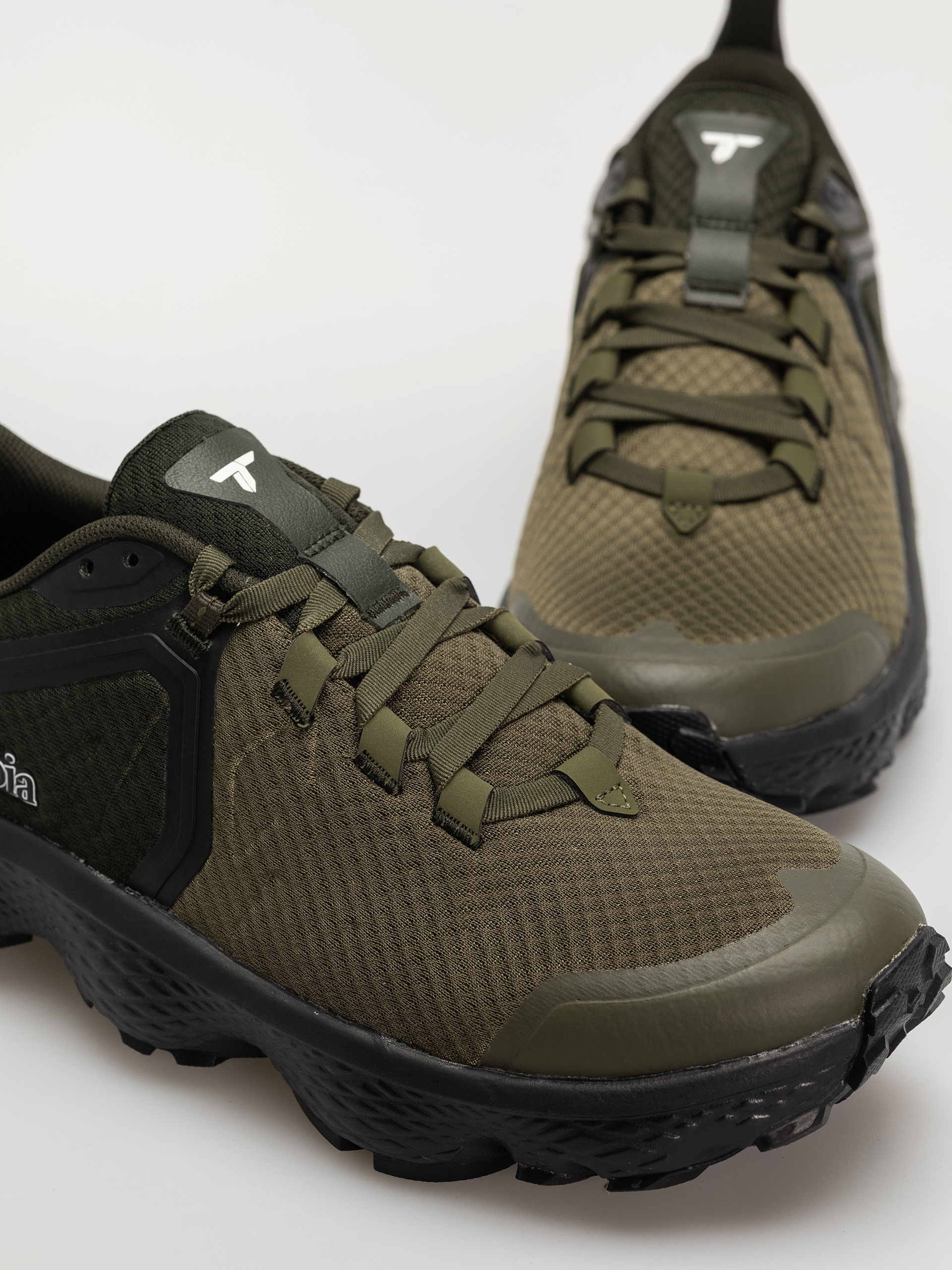 THRIVE　スワロ Pantofi Columbia Escape Thrive Titanium - verde (nori/white)