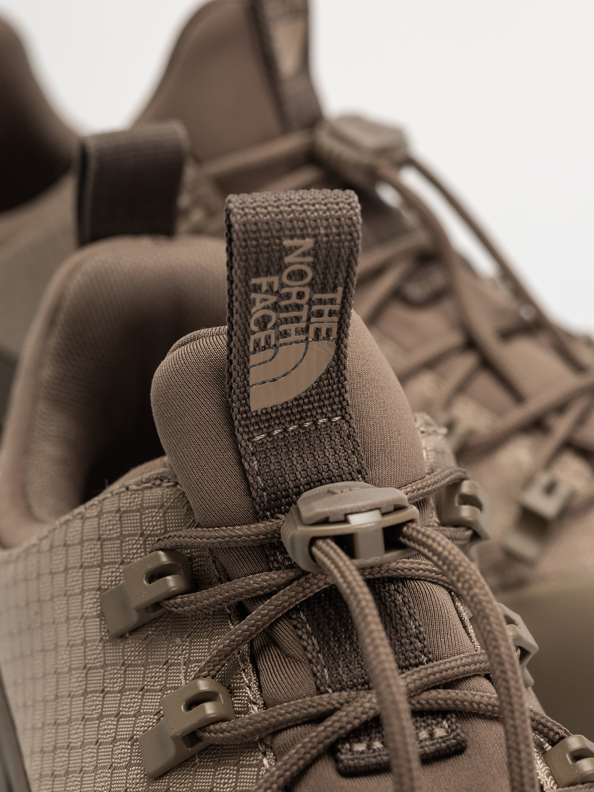 Pantofi The North Face Glenclyffe Low (mushroom grey/mocha bro)