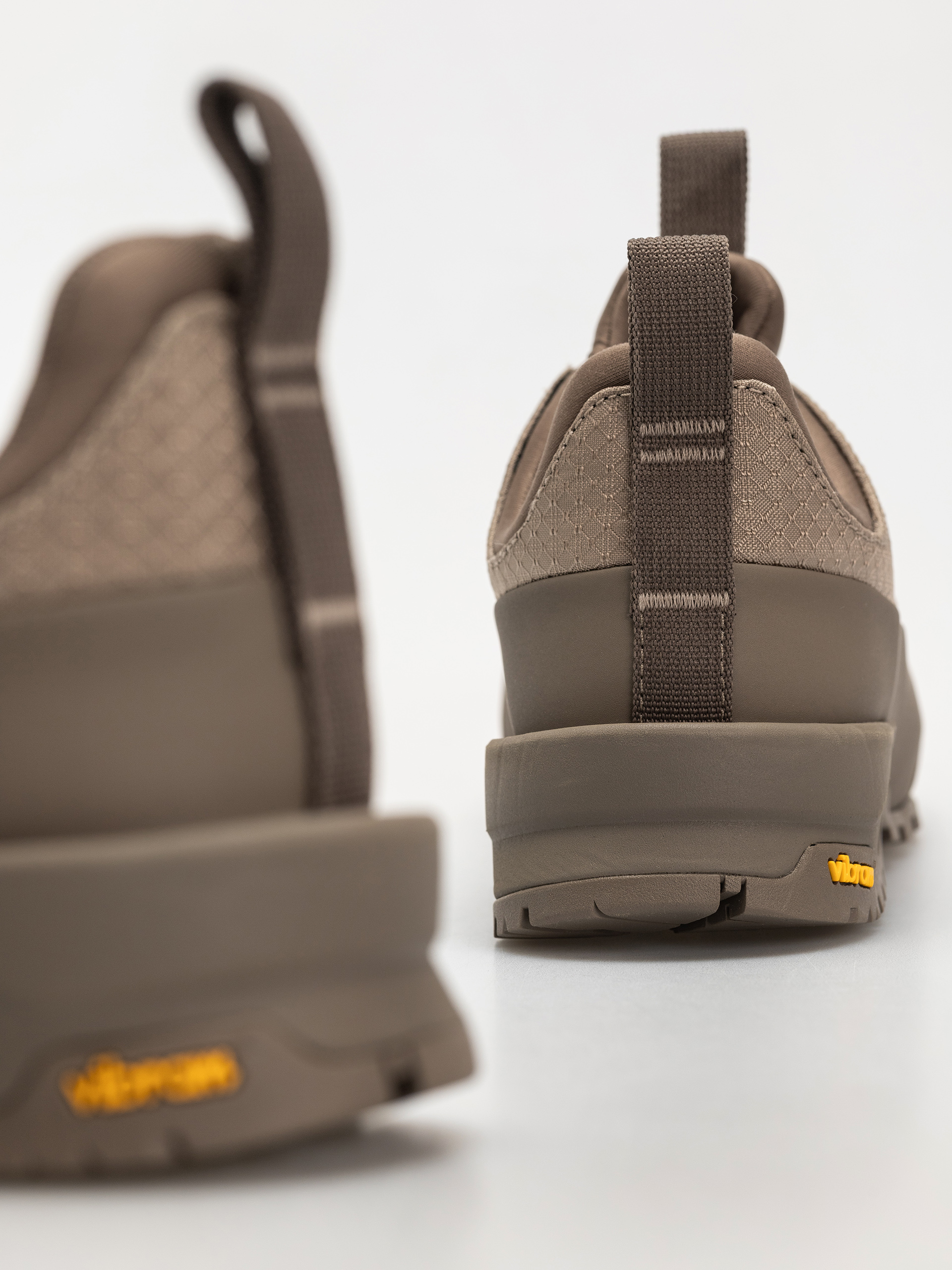 Pantofi The North Face Glenclyffe Low (mushroom grey/mocha bro)