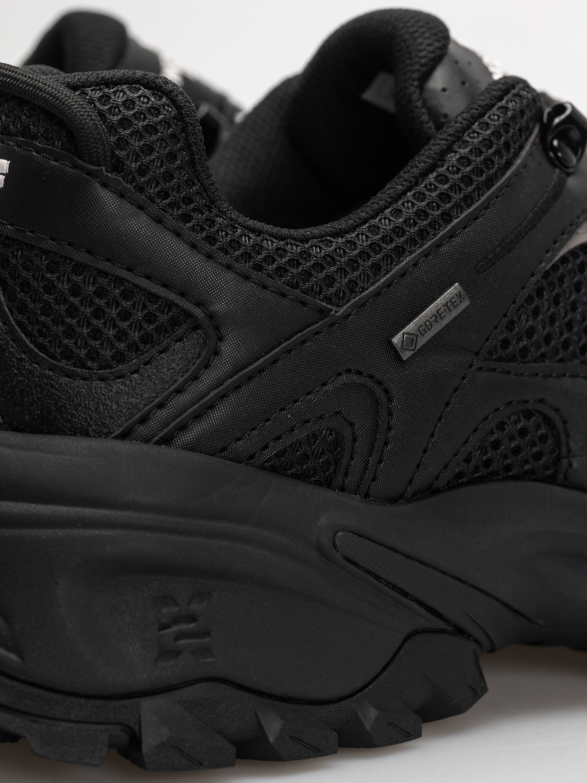 Pantofi The North Face Hedgehog 06 Rvst Gore Tex (tnf black/tnf white)