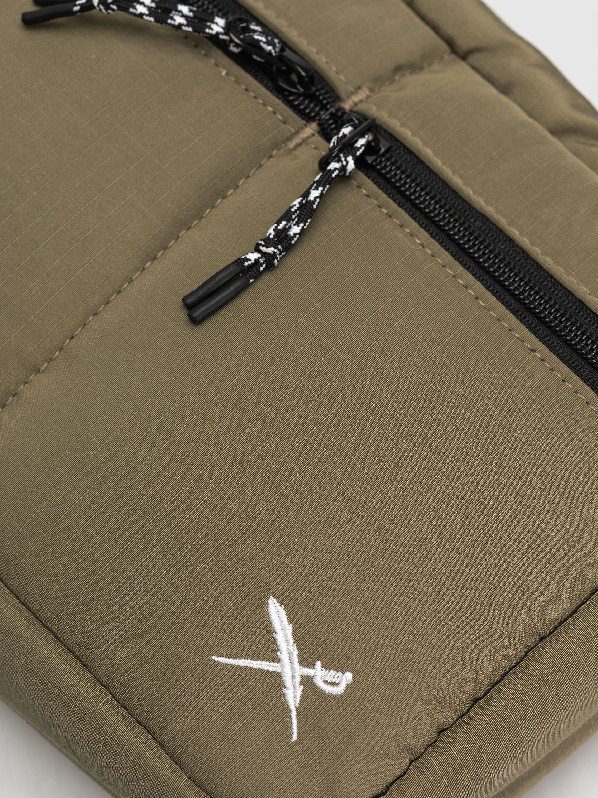 Poșetă Iriedaily Ribtouch (olive)