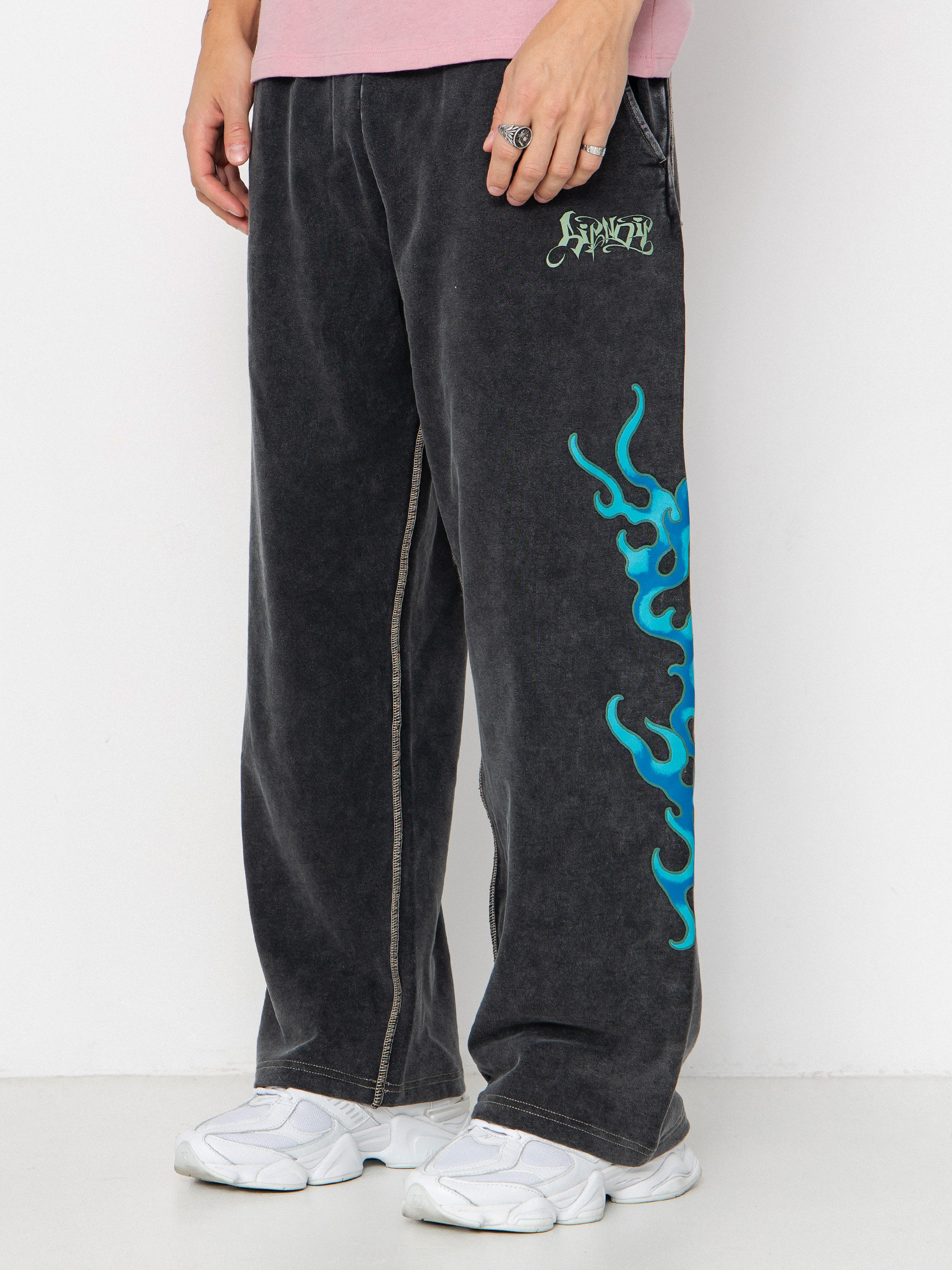 Pantaloni RipNDip Squabble Up Sweat (black vintage wash)