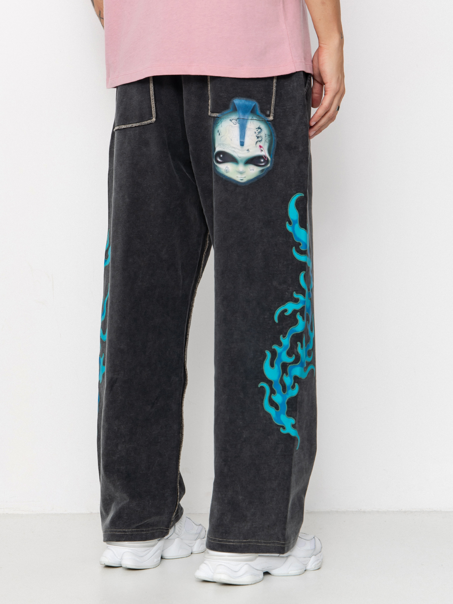 Pantaloni RipNDip Squabble Up Sweat (black vintage wash)