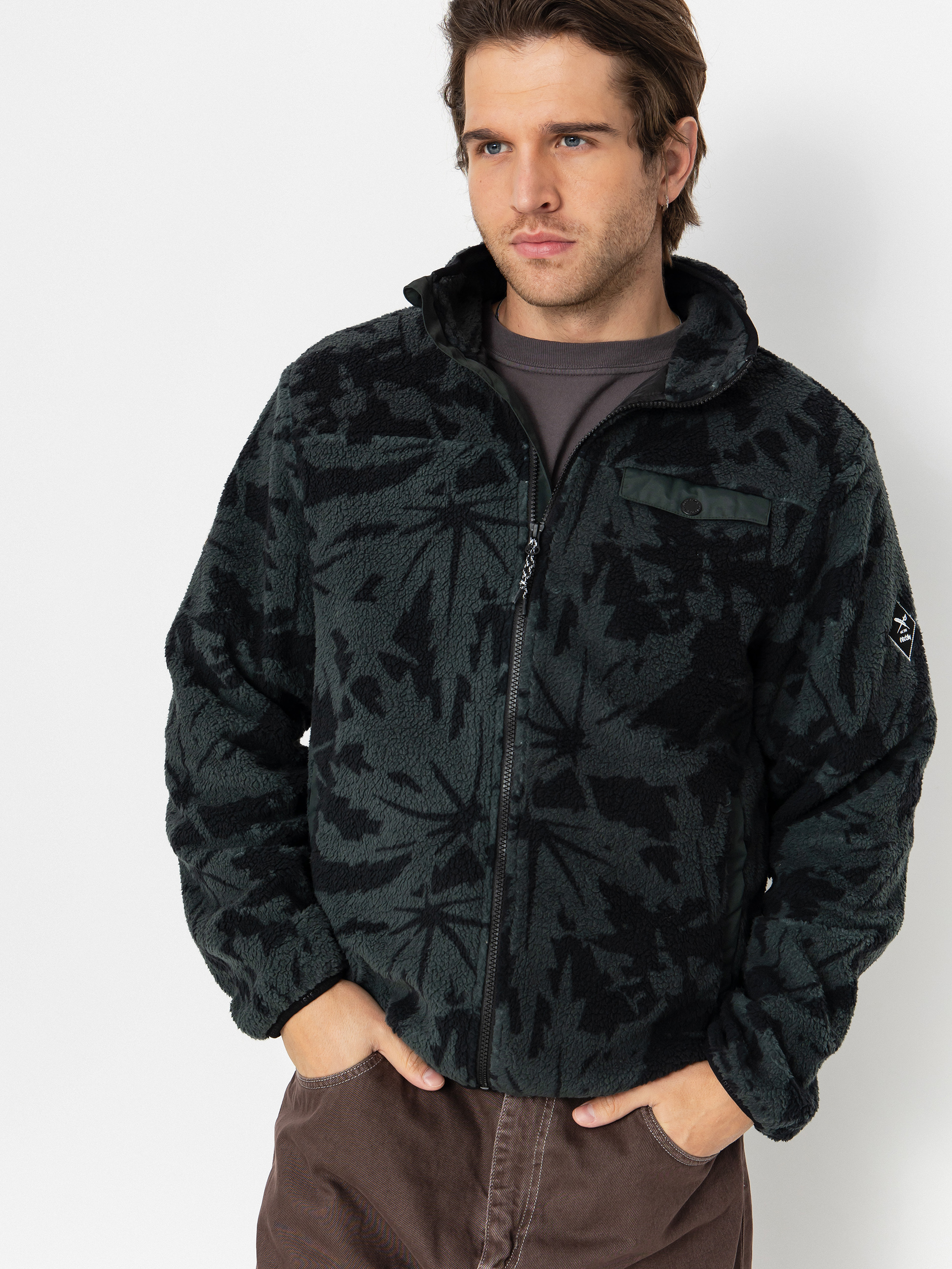 Geacu0103 Iriedaily Insaneia (dark jungle)