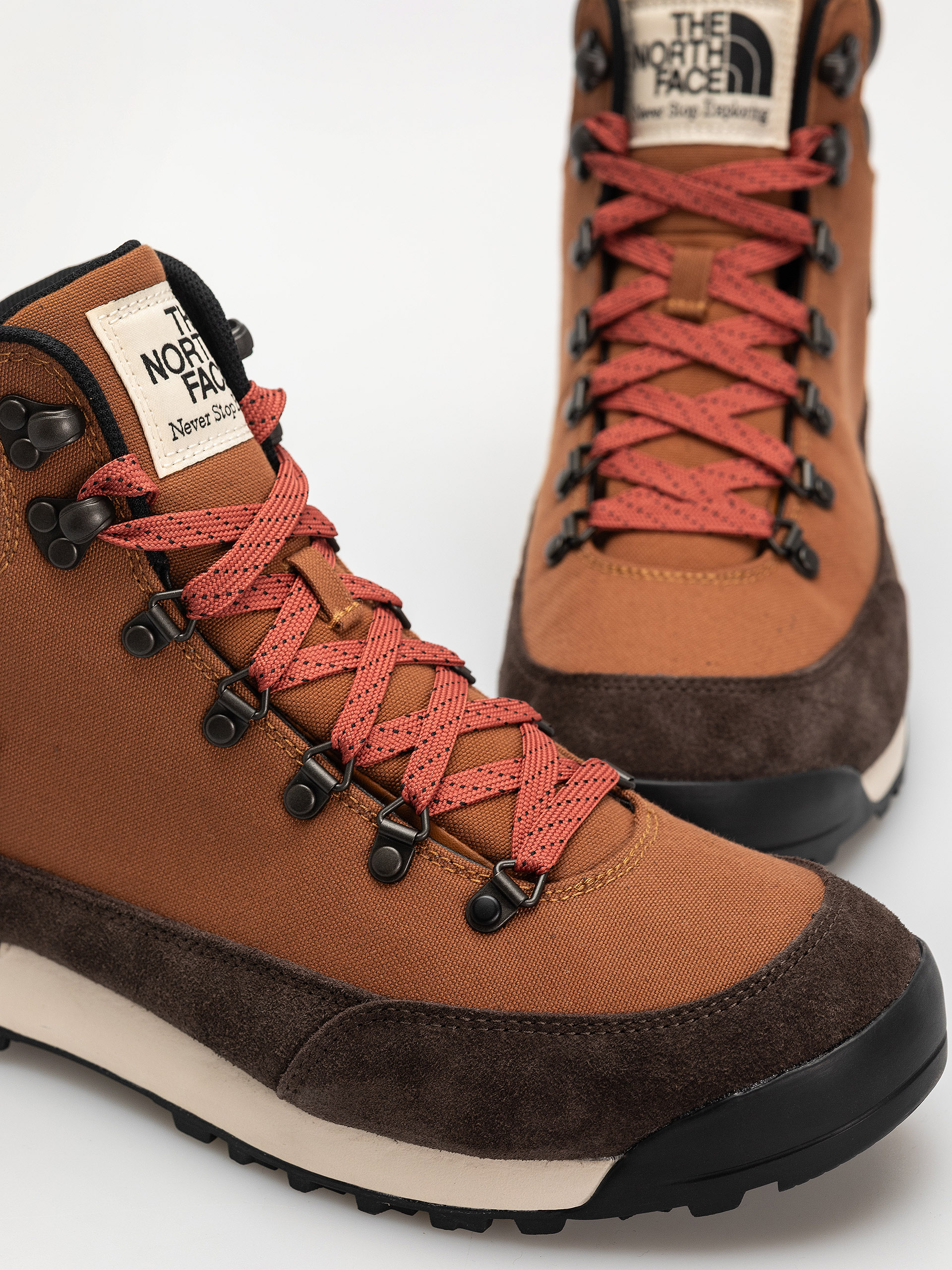 Pantofi The North Face Back To Berkeley Iv Textile Wp (burnt umber/mars dust)