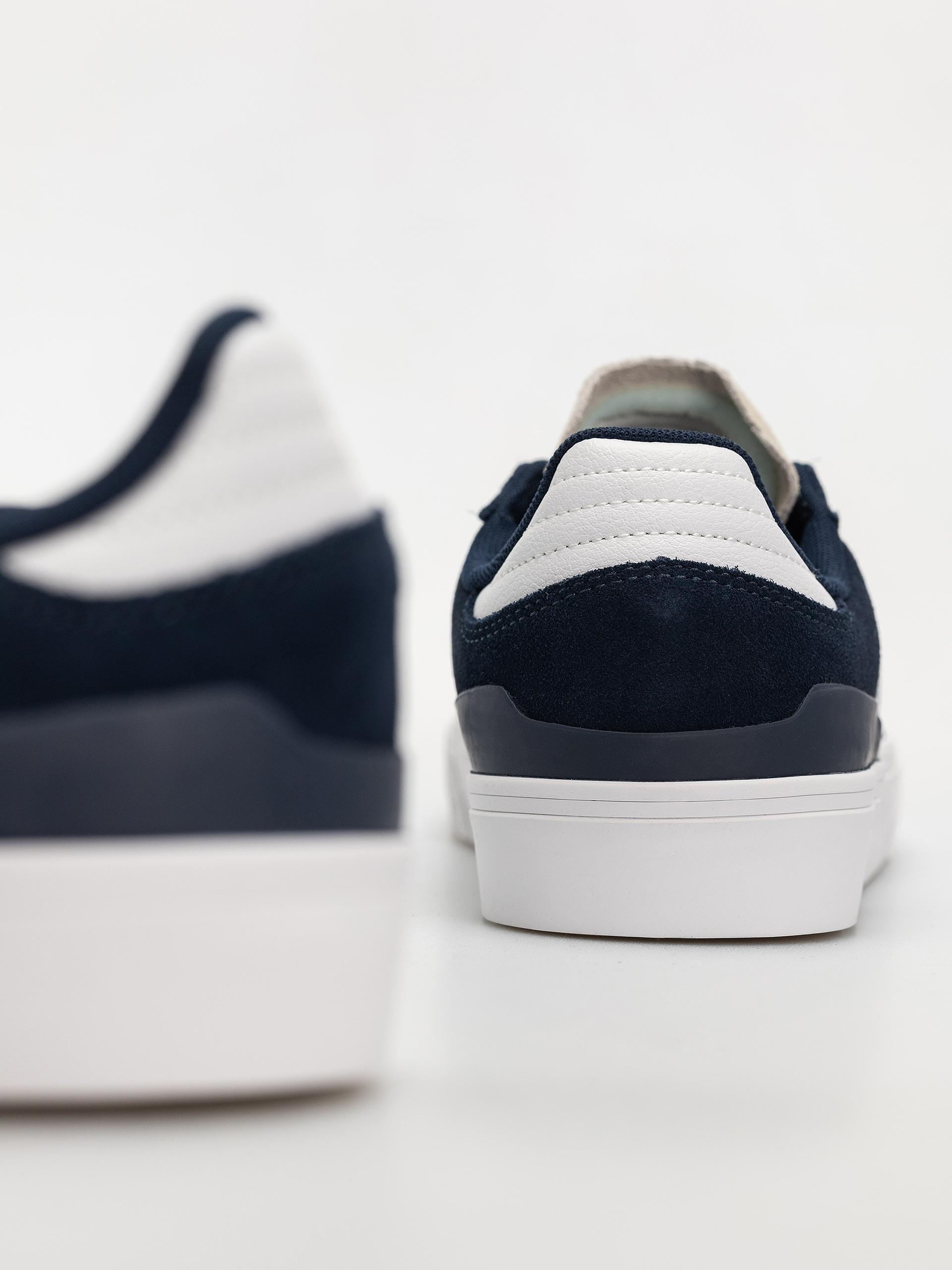 Pantofi adidas Busenitz Vulc II (conavy/crywht/ftwwht)