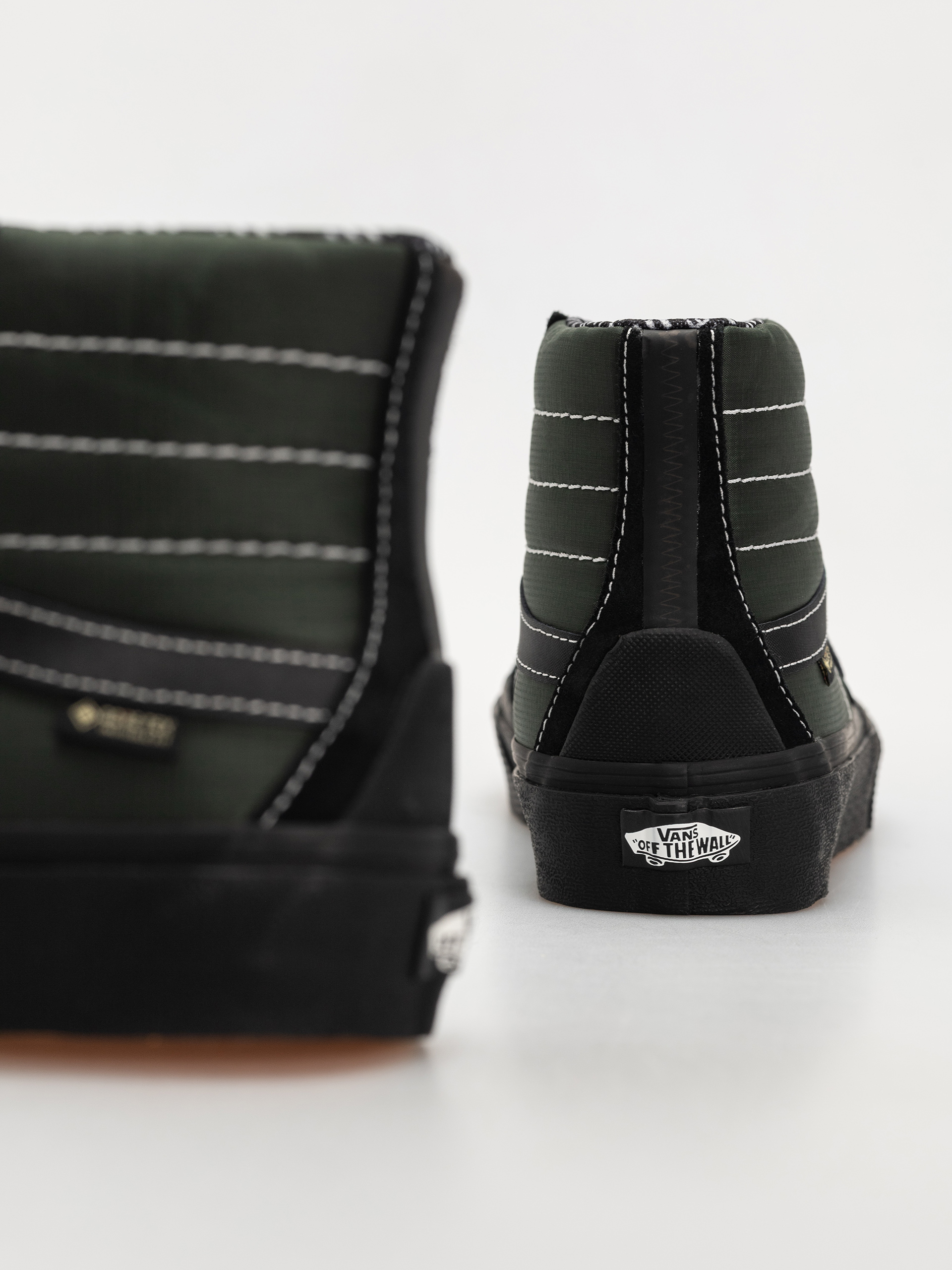 Pantofi Vans Sk8 Hi Gore Tex (outdoor black/green)
