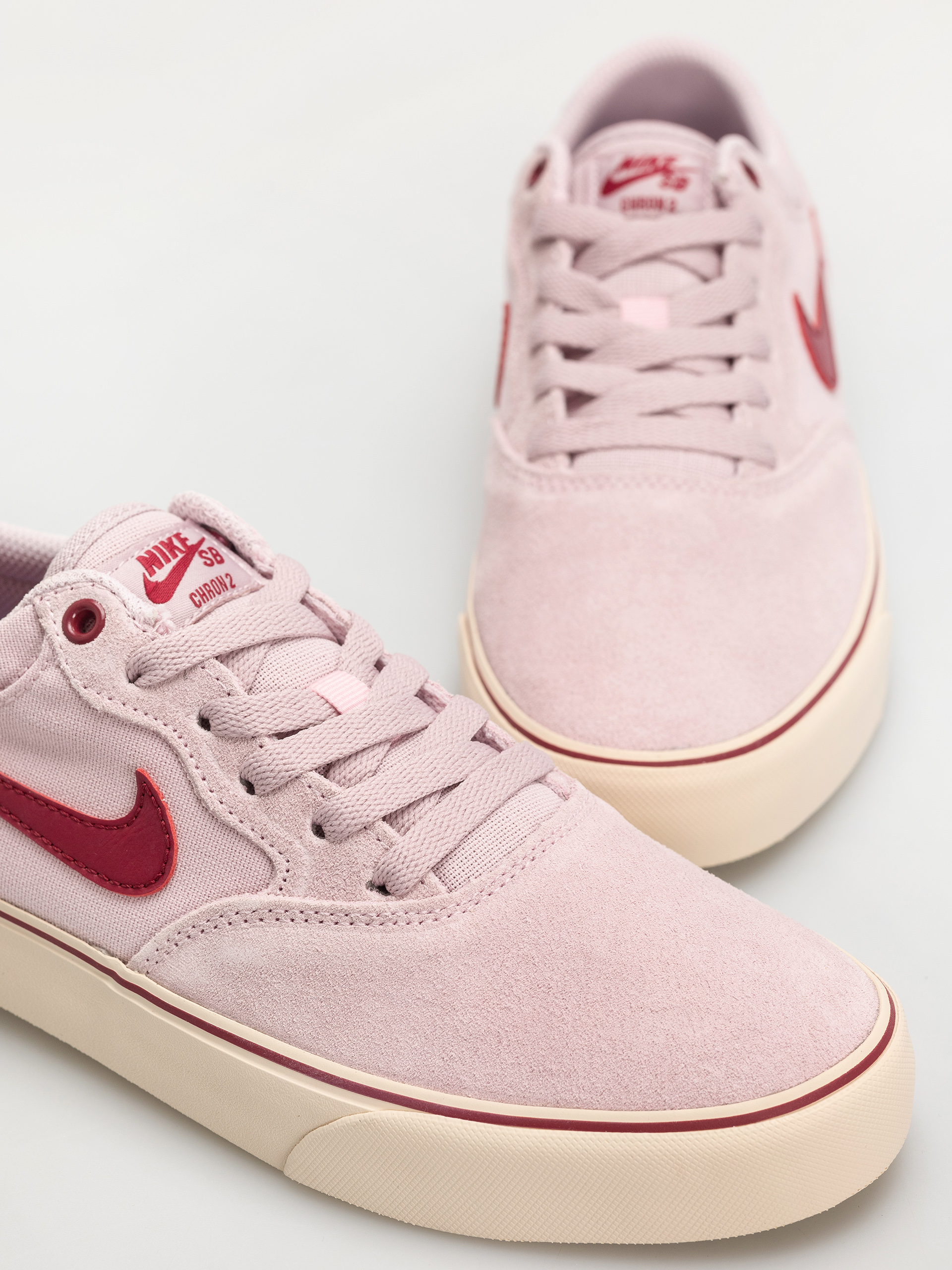 Pantofi Nike SB Chron 2 (pink foam/noble red pearl white)