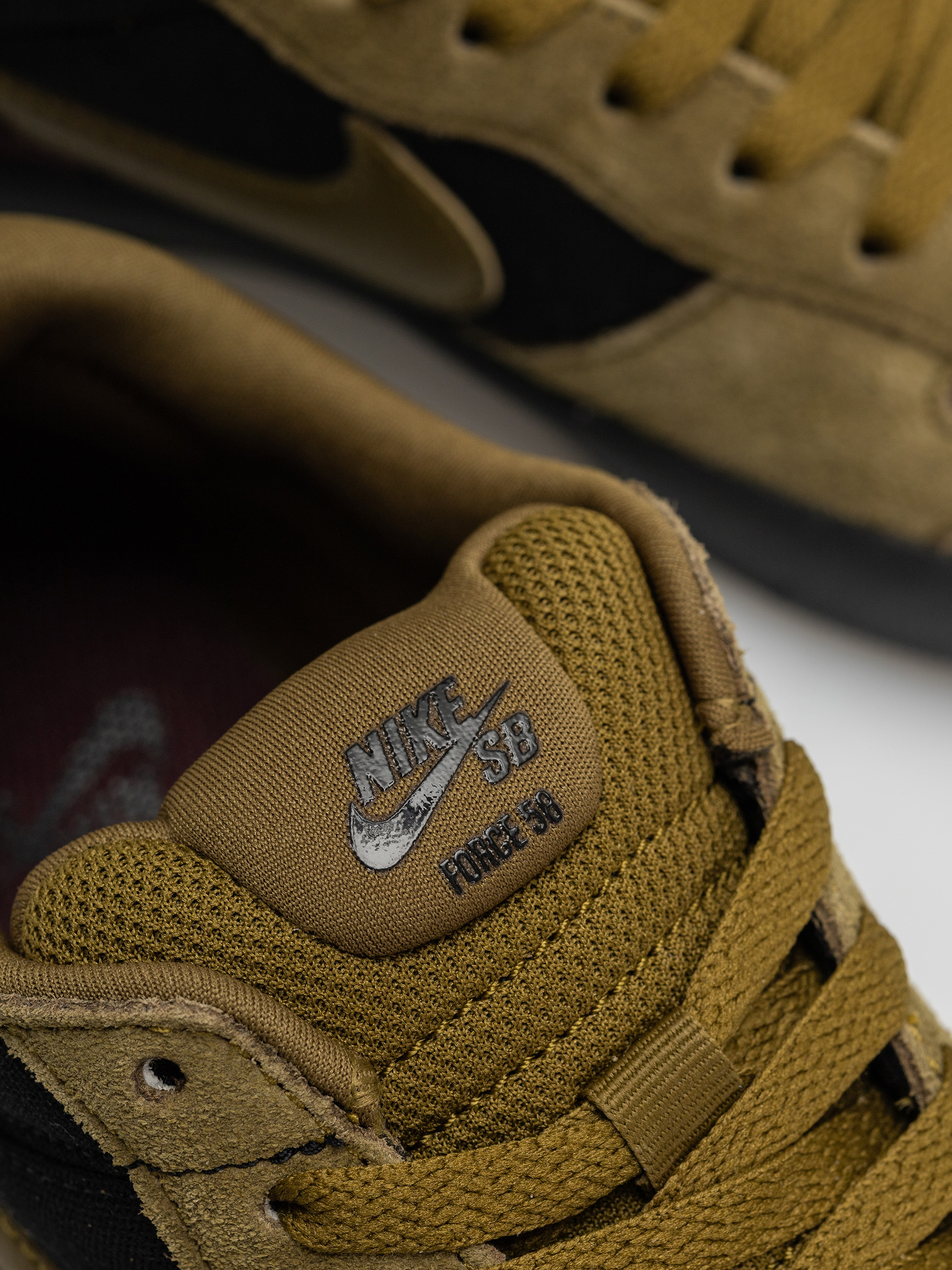 Pantofi Nike SB Force 58 (black/olive flak burgundy crush off noir)