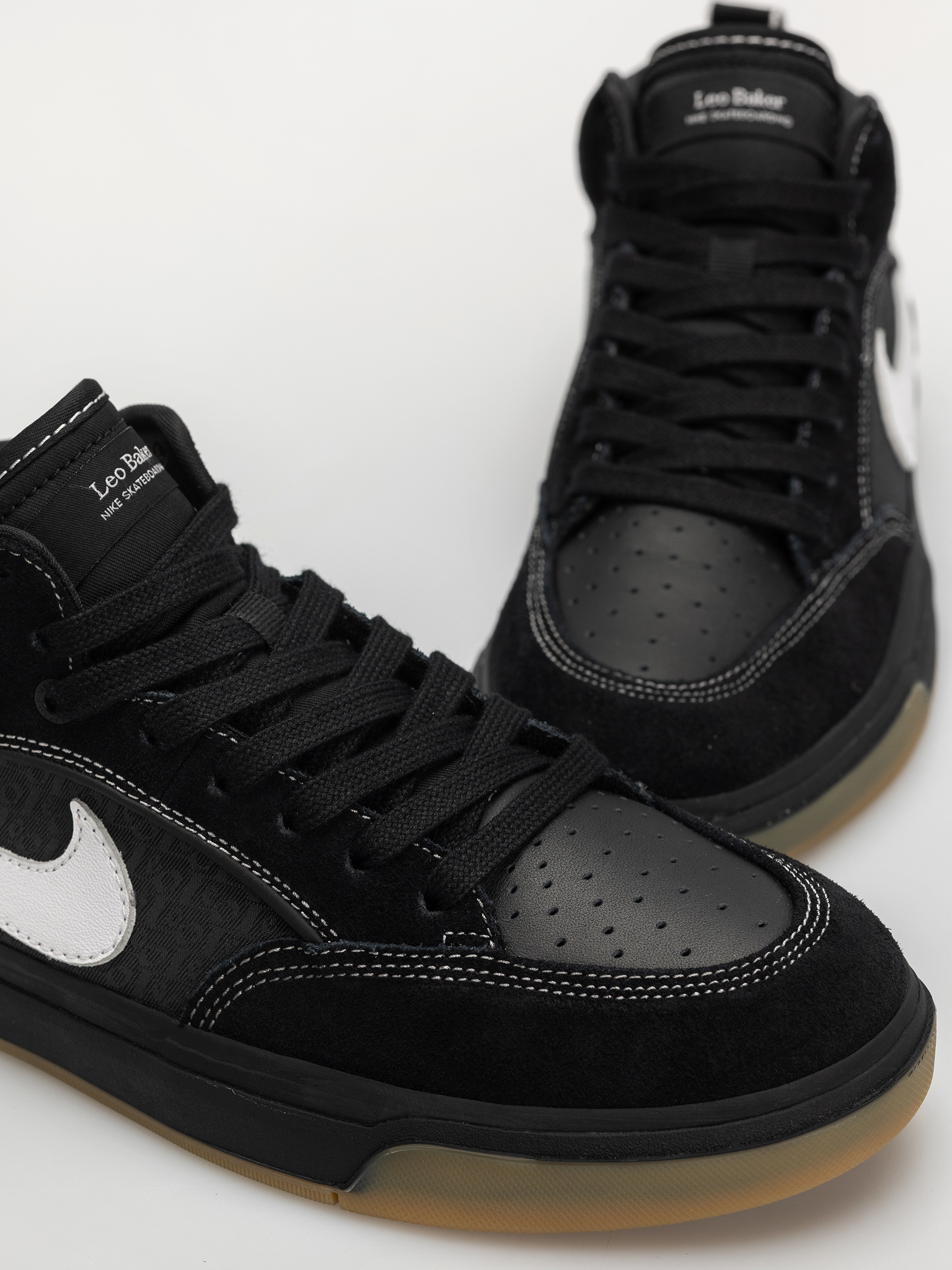 Pantofi Nike SB React Leo (black/white black gum light brown)