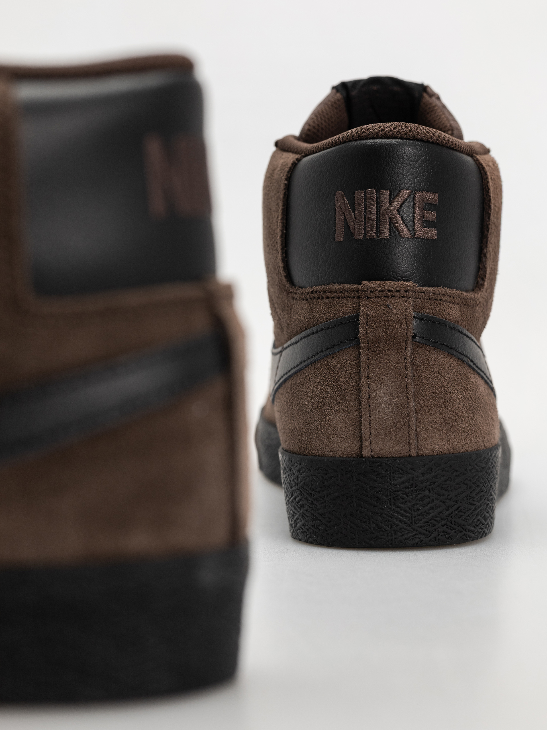 Pantofi Nike SB Zoom Blazer Mid (baroque brown/black baroque brown)