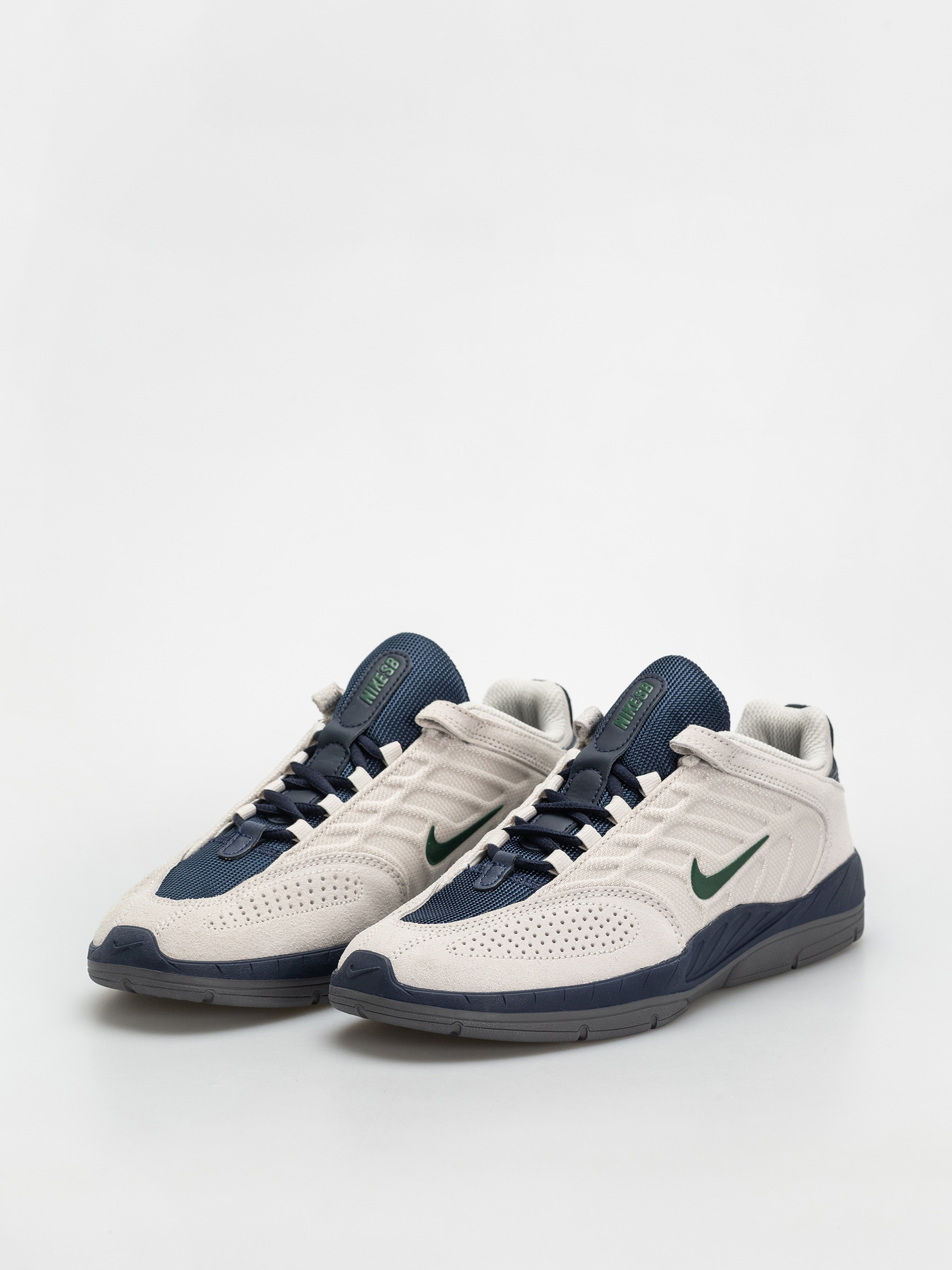 Pantofi Nike SB Vertebrae (light bone/fir midnight navy obsidian)