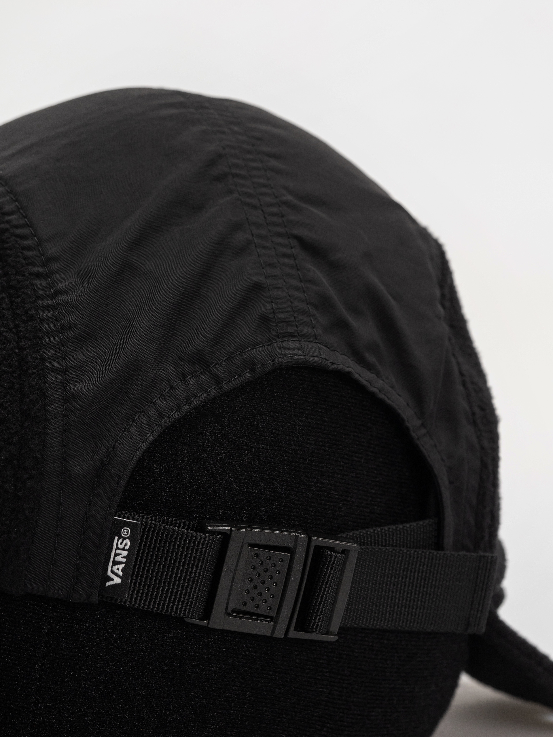 Șapcă Vans 66 Earflap Tall Camper (black)