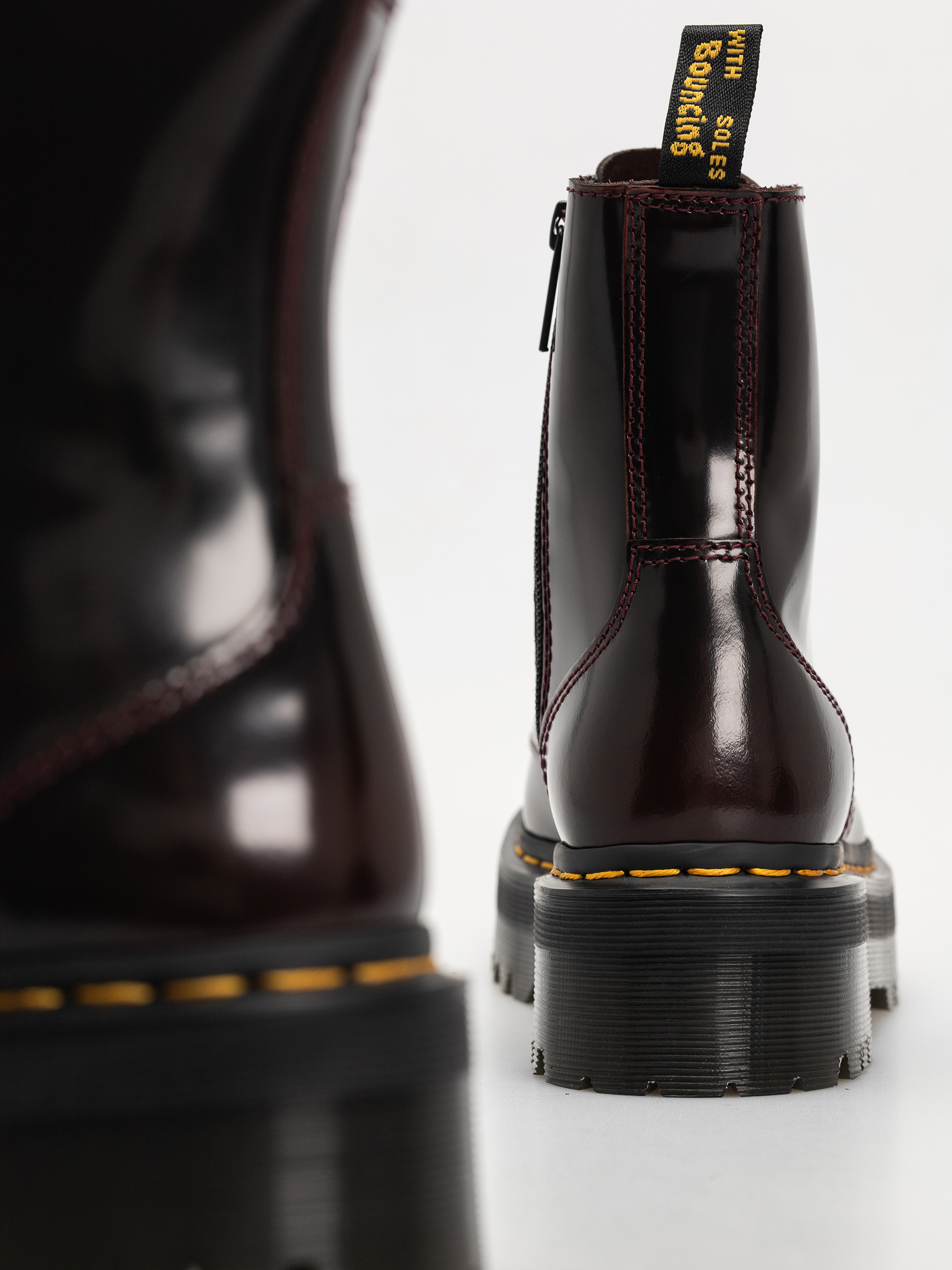 Pantofi Dr. Martens Jadon (cherry red arcadia)