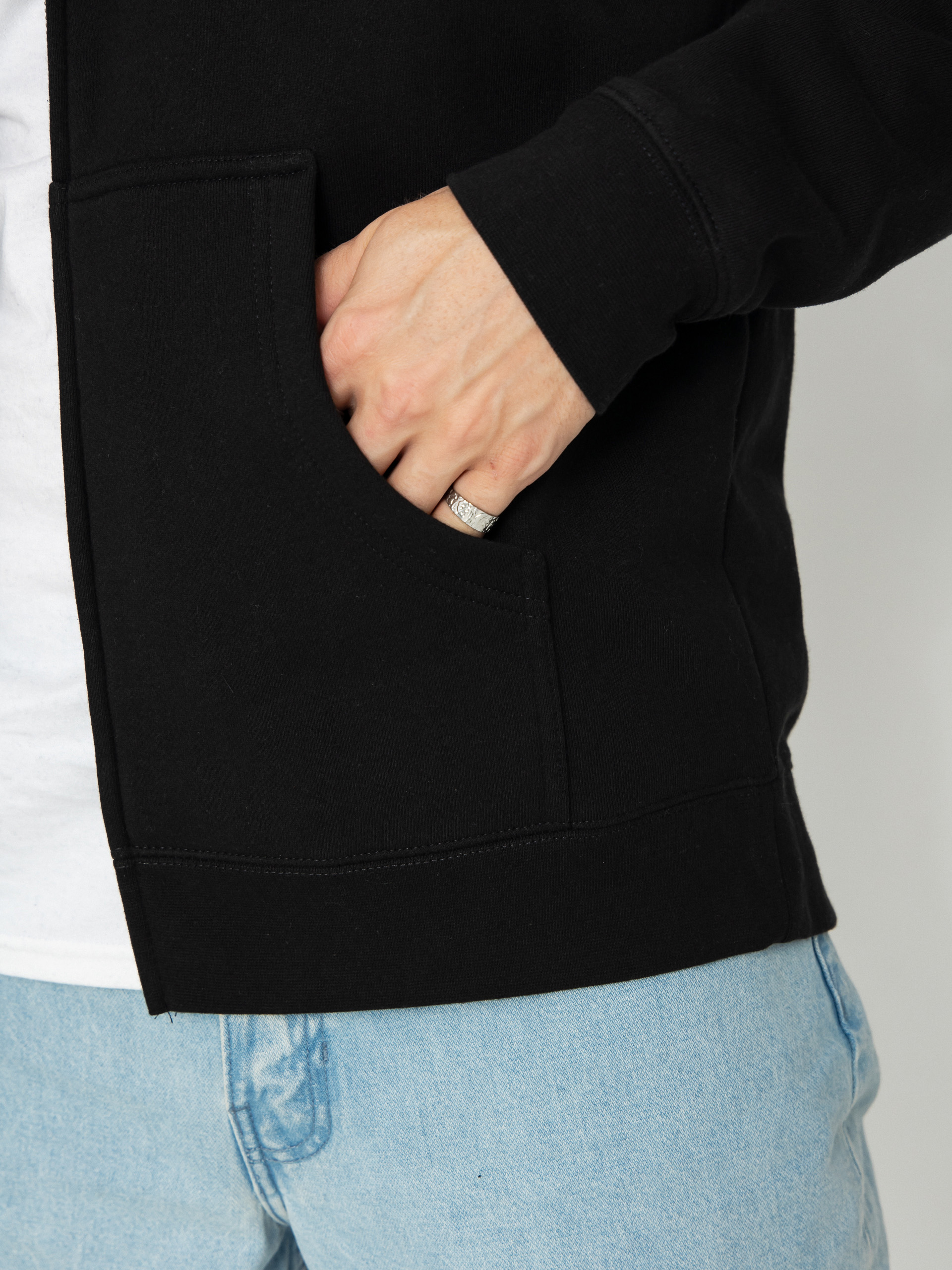 Hanorac cu glugă Antihero Lil Pigeon Emb ZHD (black w/multi color embroidery)