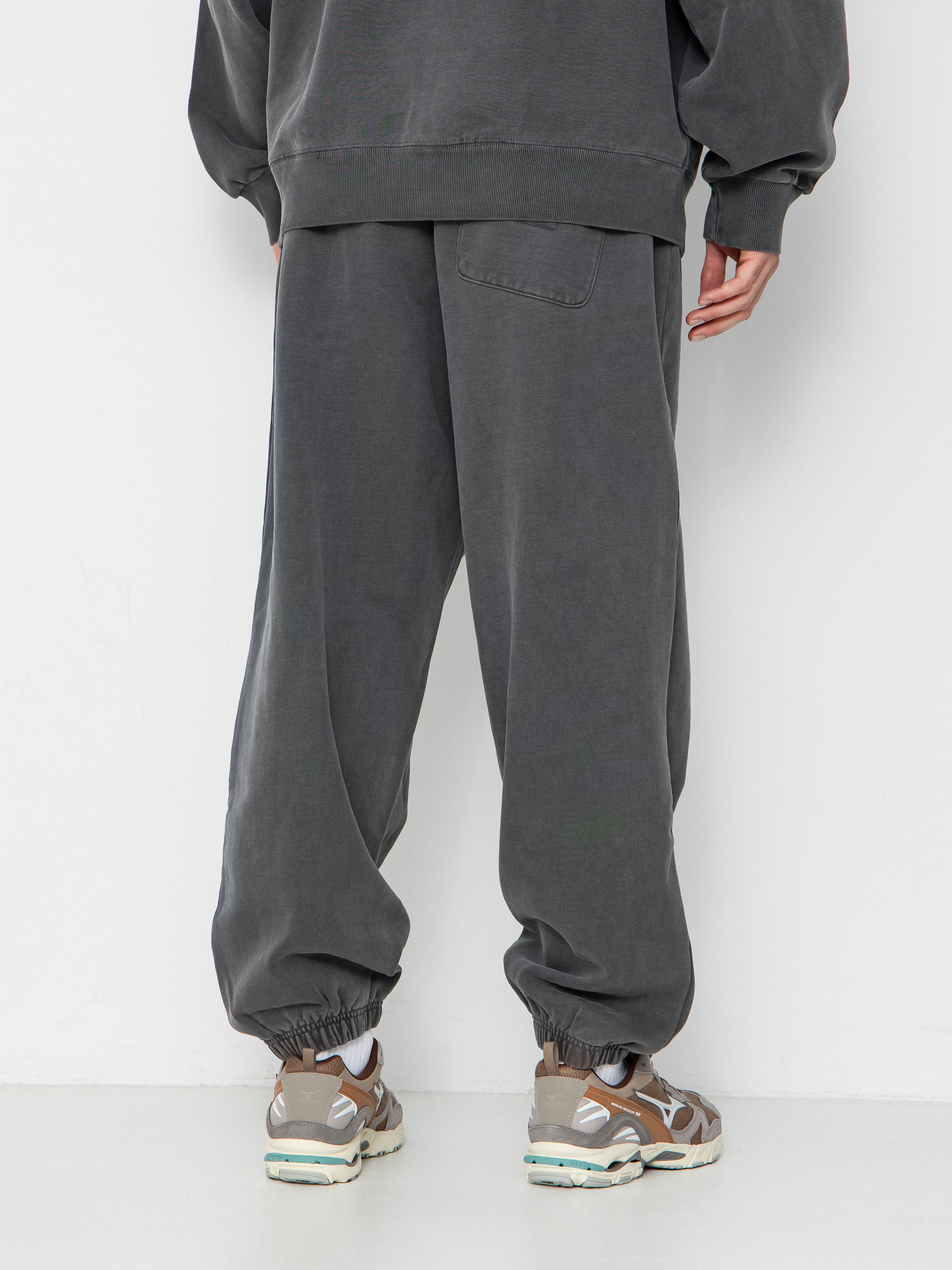 Pantaloni Carhartt WIP Vista Grand Sweat (black/garment dyed)