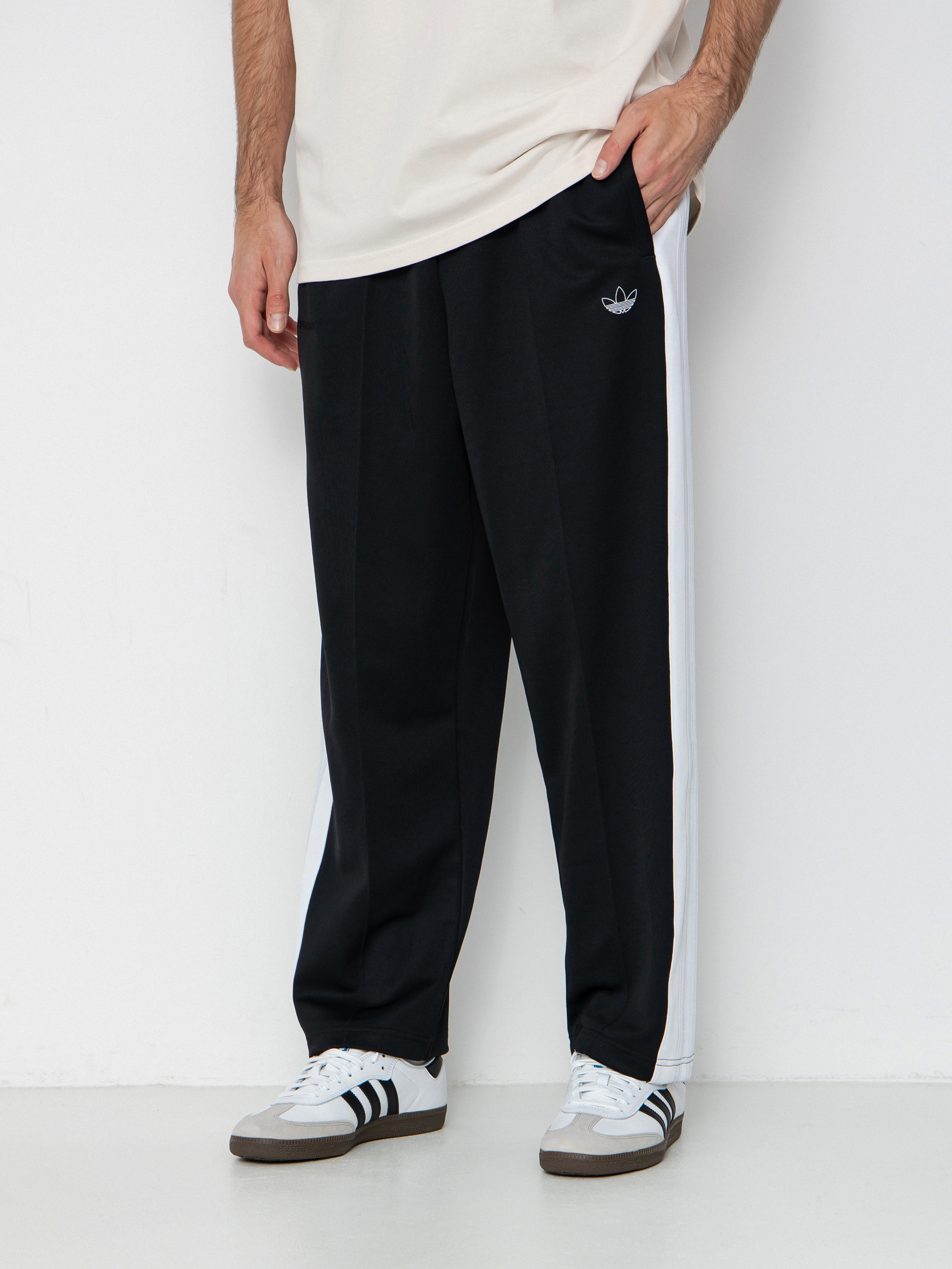 Pantaloni adidas Tyshawn (black/white/dshgry)