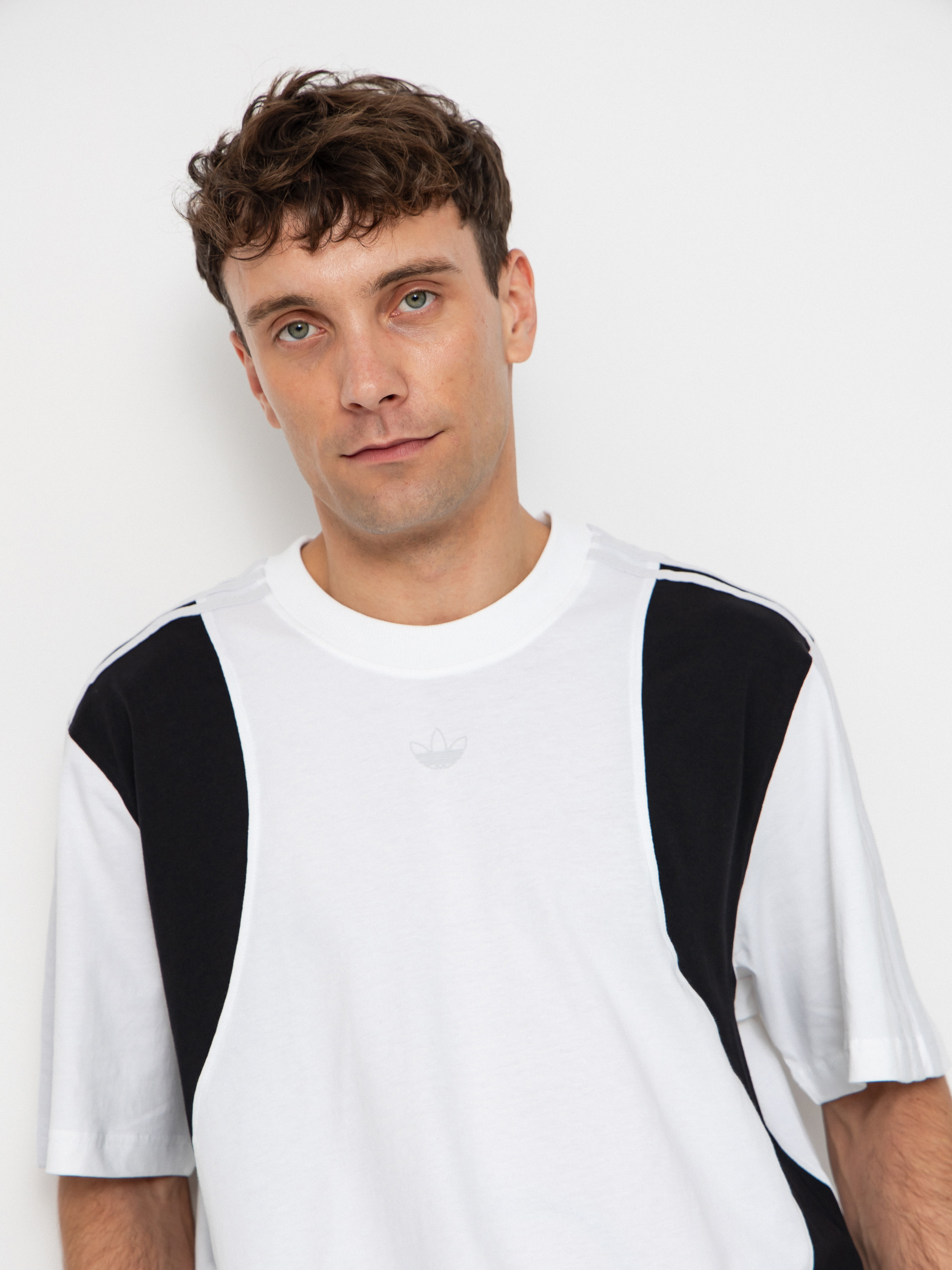 Tricou adidas Tyshawn (white/black)