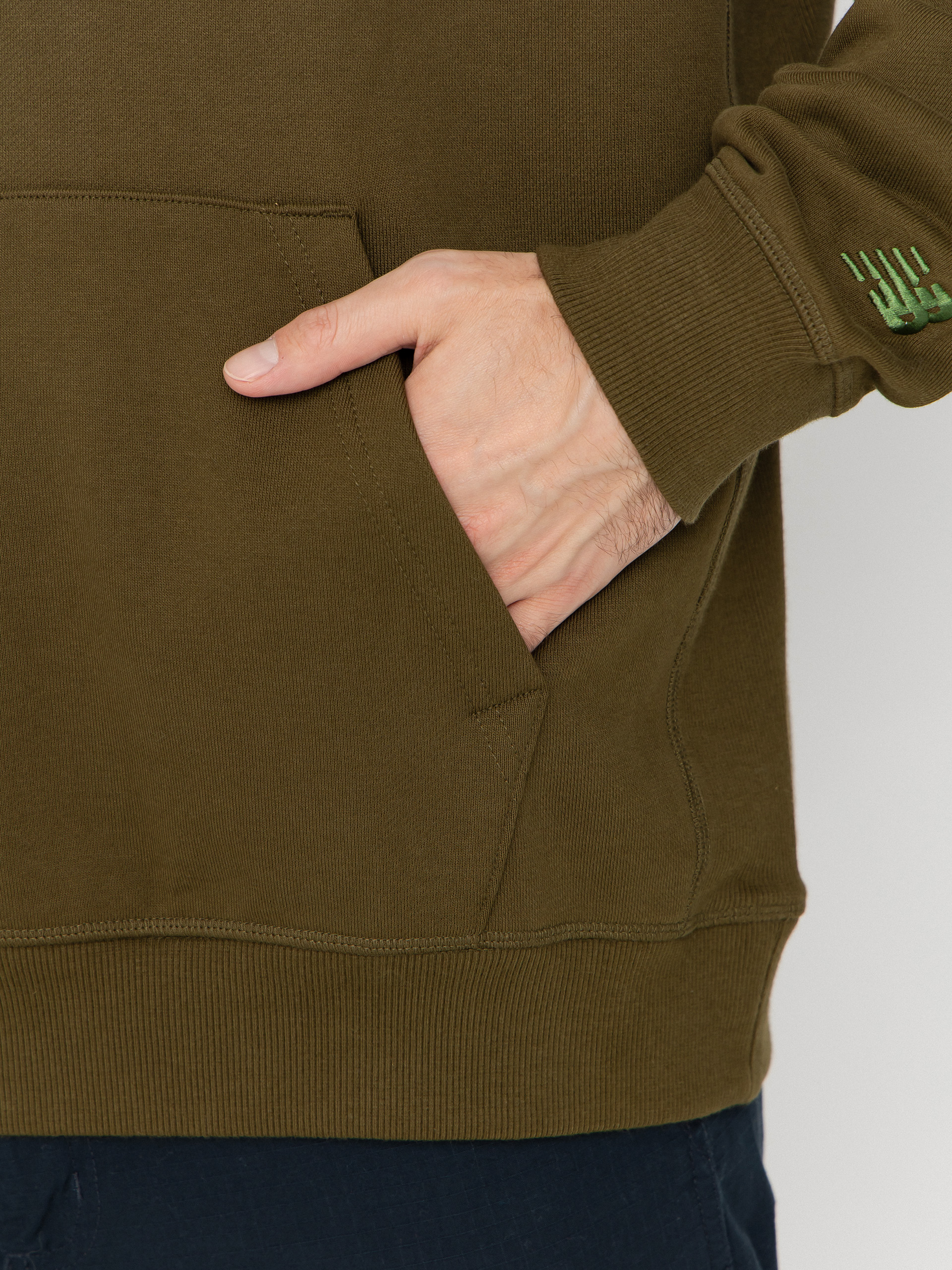 Hanorac cu glugă New Balance Athletics Runners Arent Normal HD (brown)