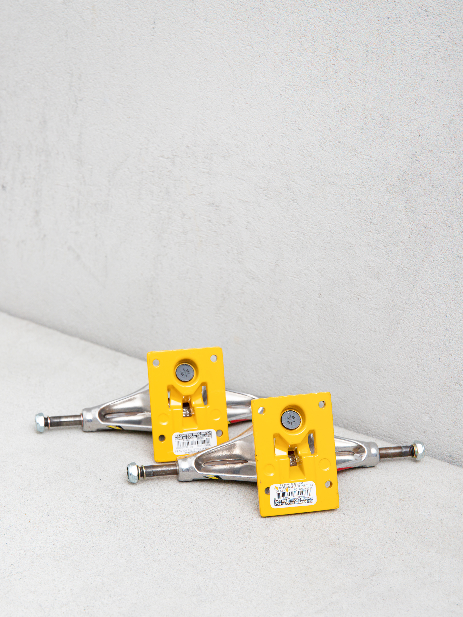 Axe Venture Full Bleed (polished/yellow)