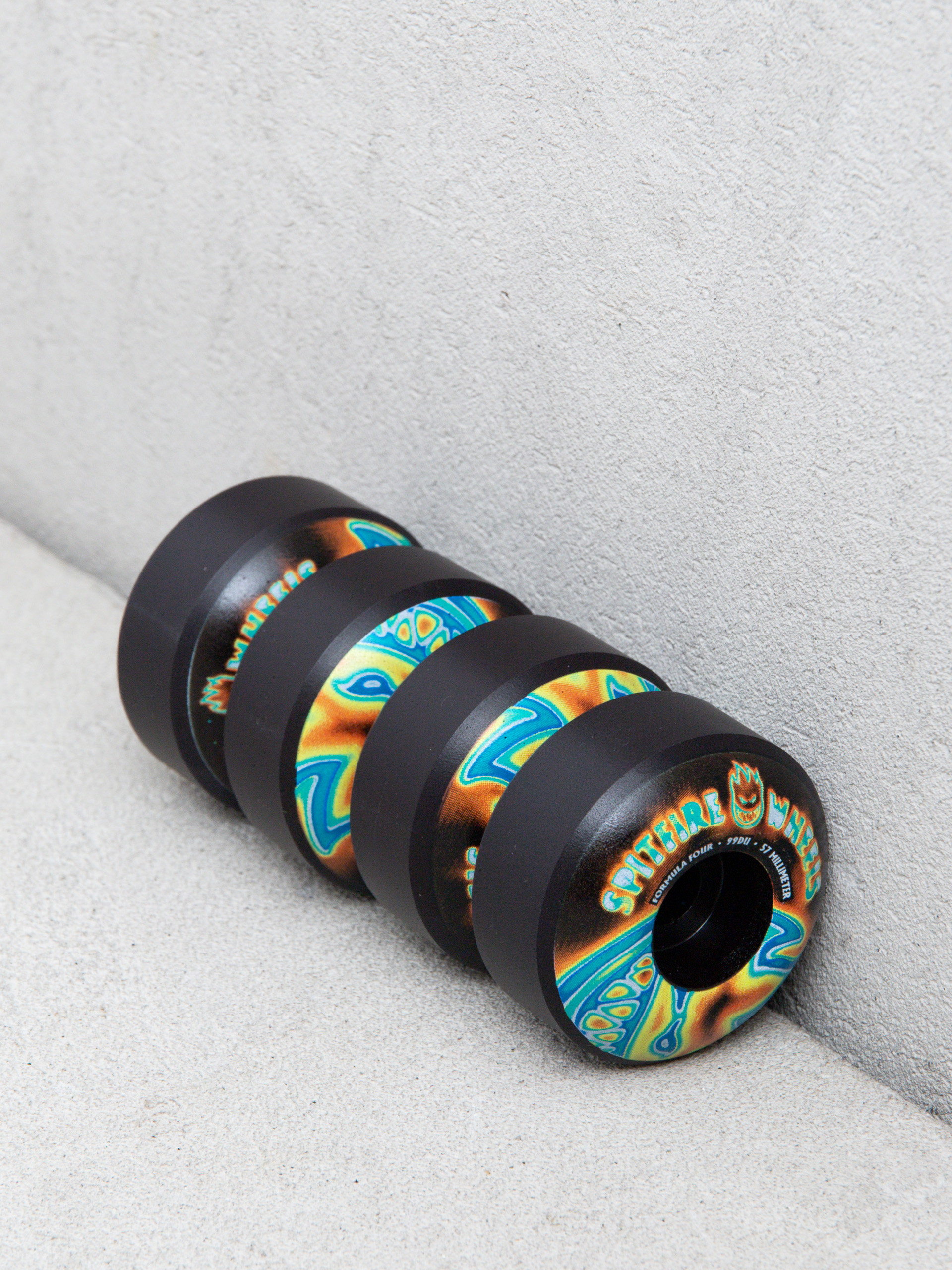 Role Spitfire F4 99D Radioactive Bighead (black)