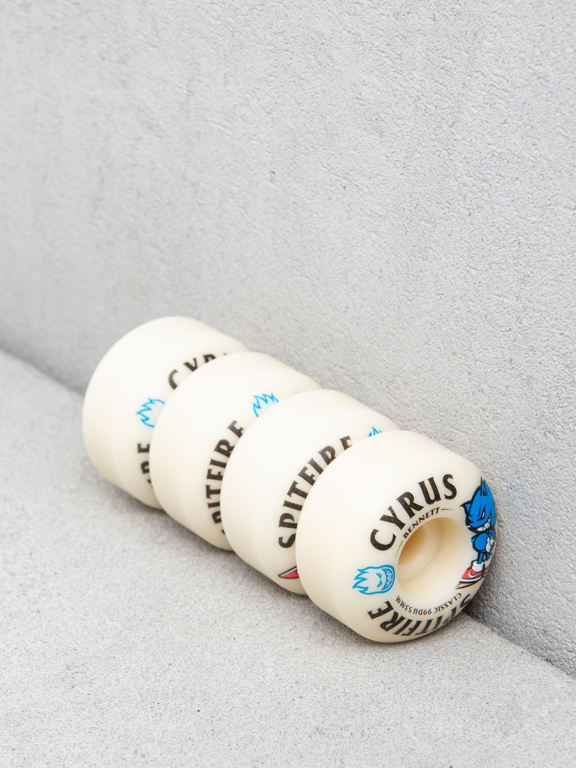 Role Spitfire F4 99D Cyrus Bennett Burn Squad Classic (natural)