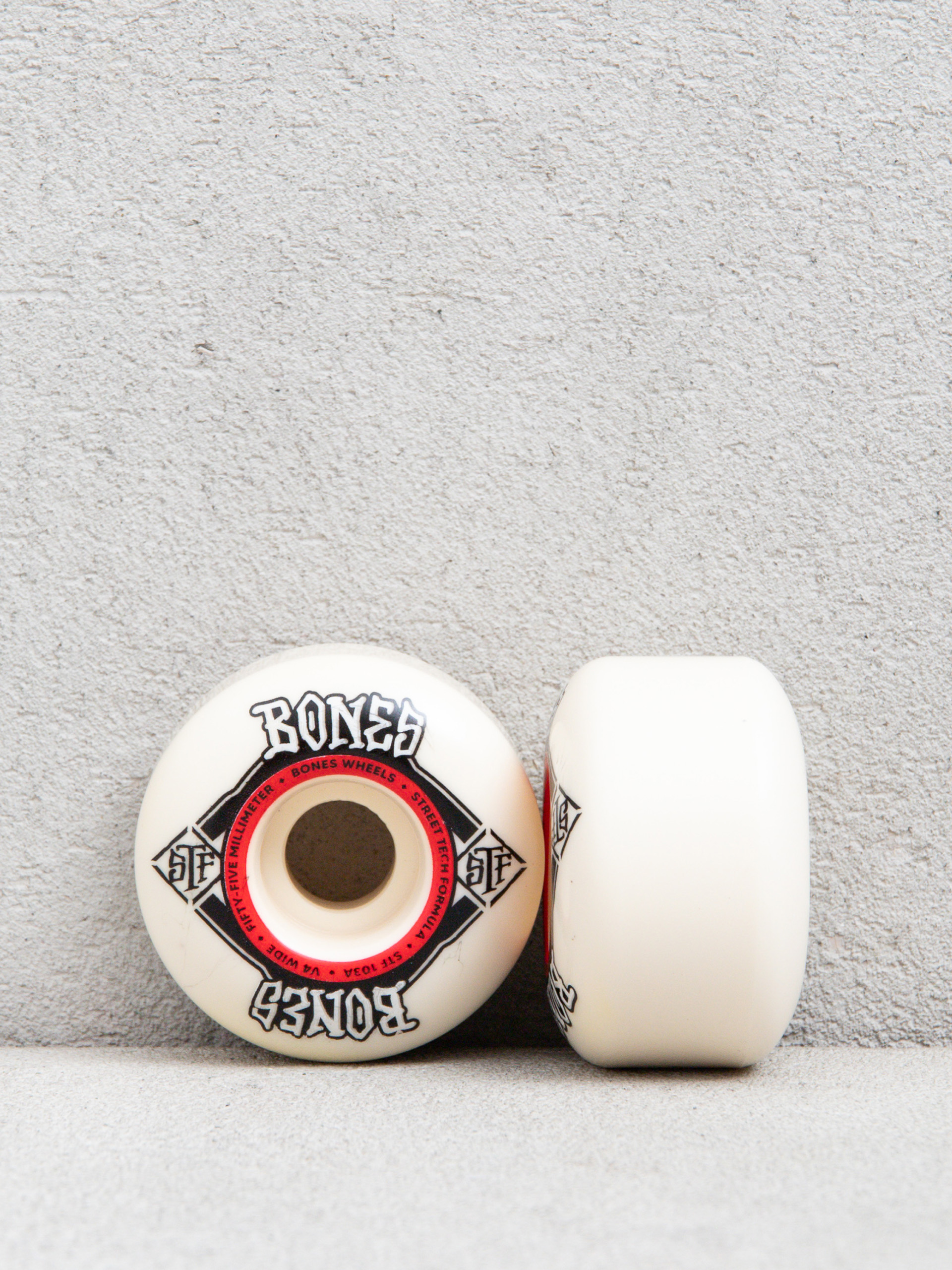 Role Bones STF 103A Annuals Wide V4