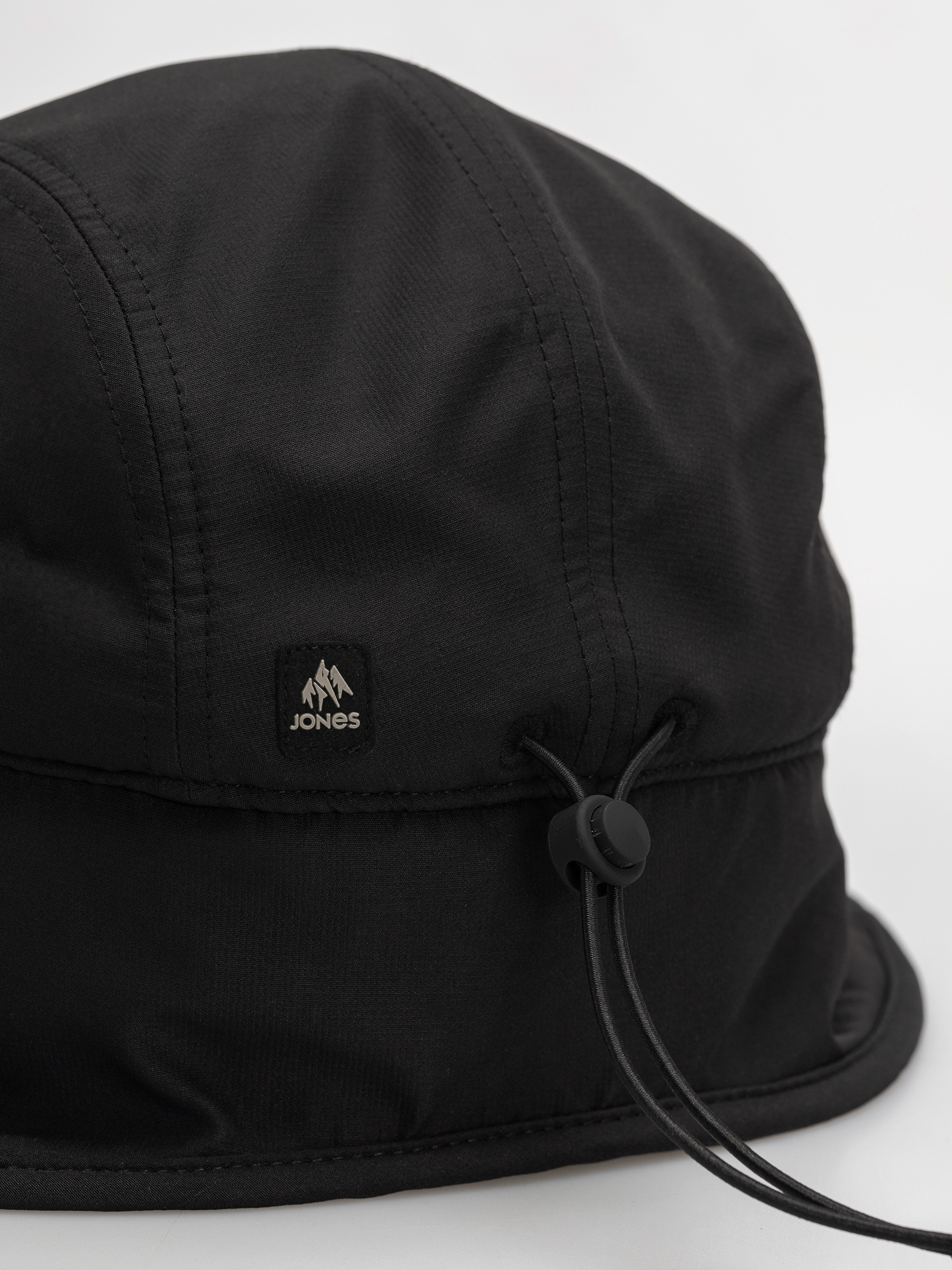 Șapcă Jones Snowboards Denali Rec Fl Earflap (stealth black)