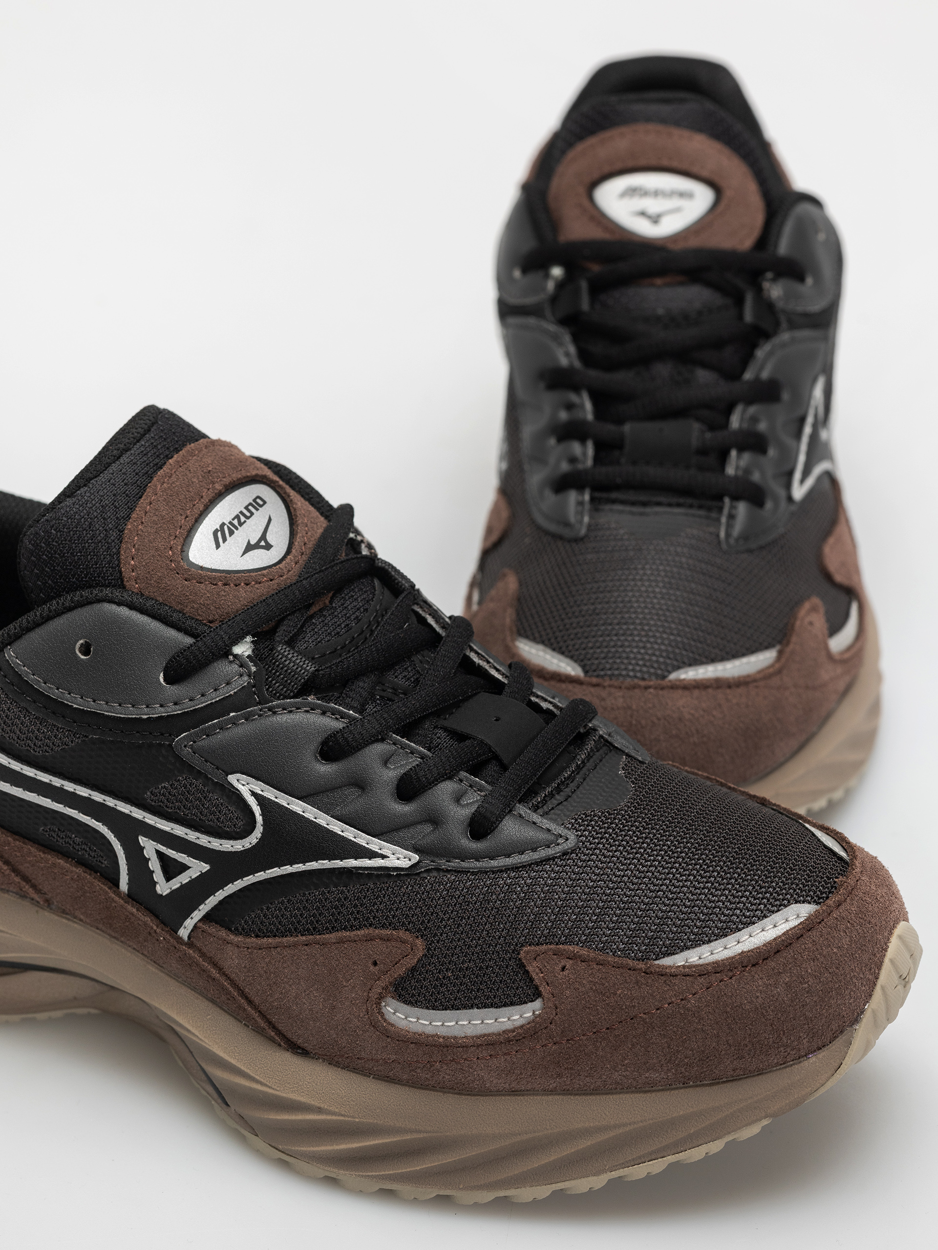 Pantofi Mizuno Wave Rider GTX (black sand/black/chicory coffee)