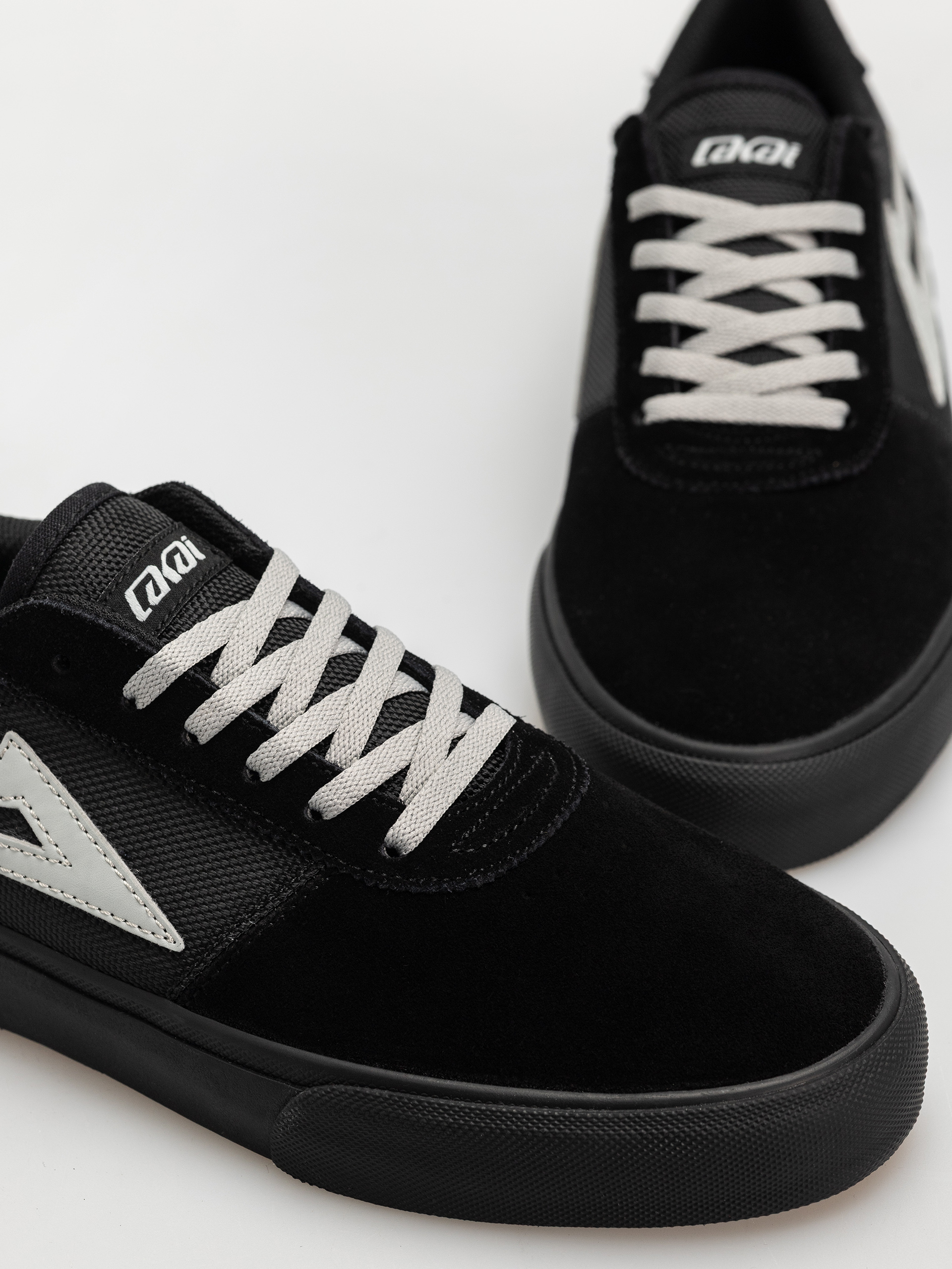Pantofi Lakai Manchester (black suede)