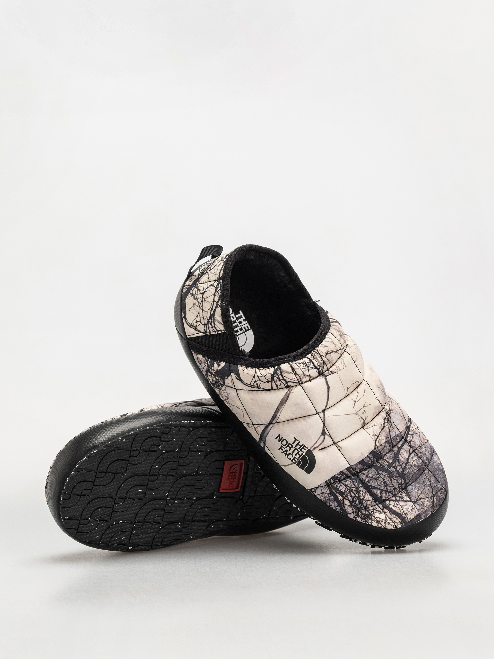 Pantofi The North Face Thermoball Traction Mule V (image lift camo white d)
