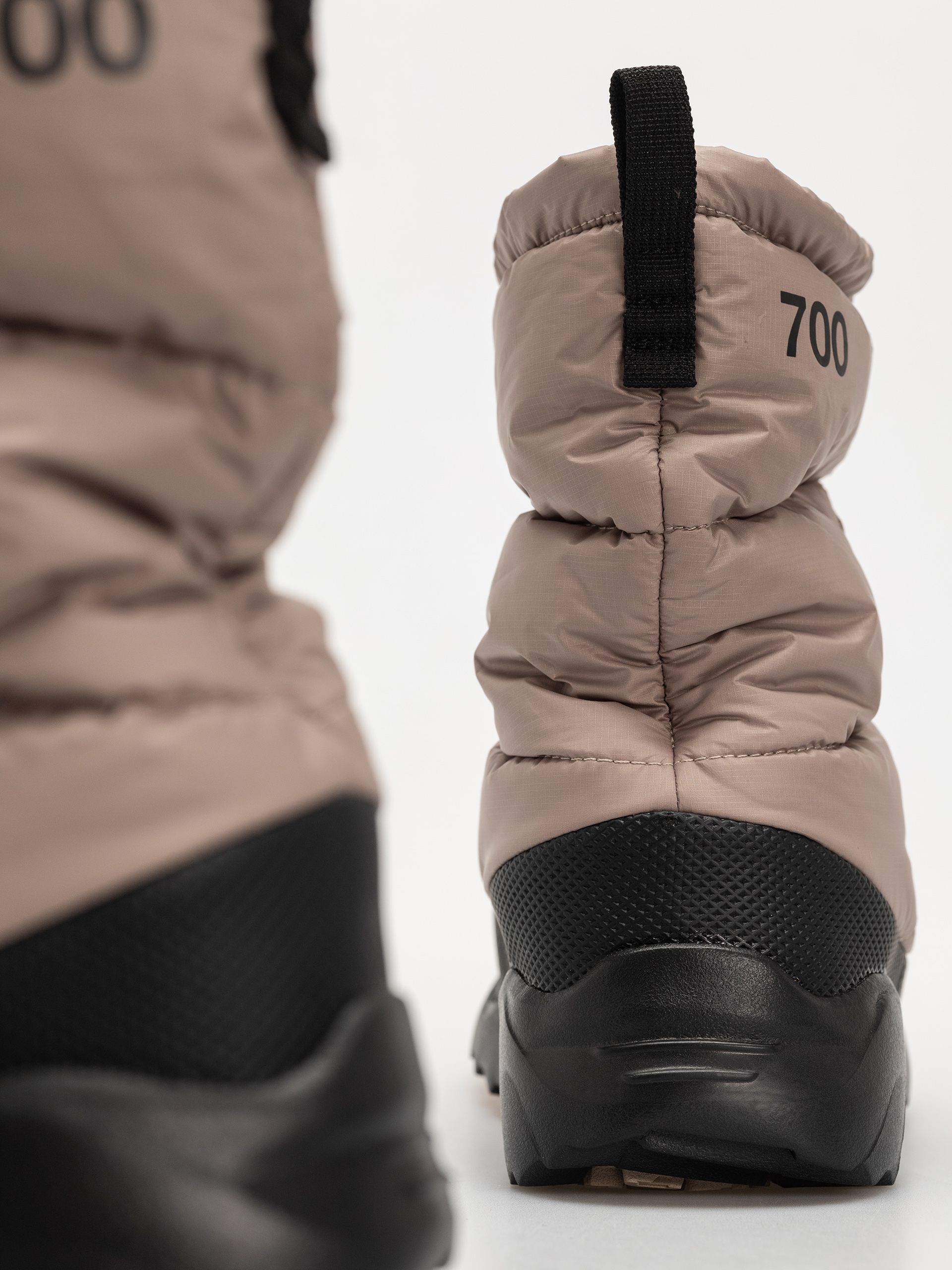 Pantofi The North Face Nuptse Traction Bootie (mushroom grey/tnf black)