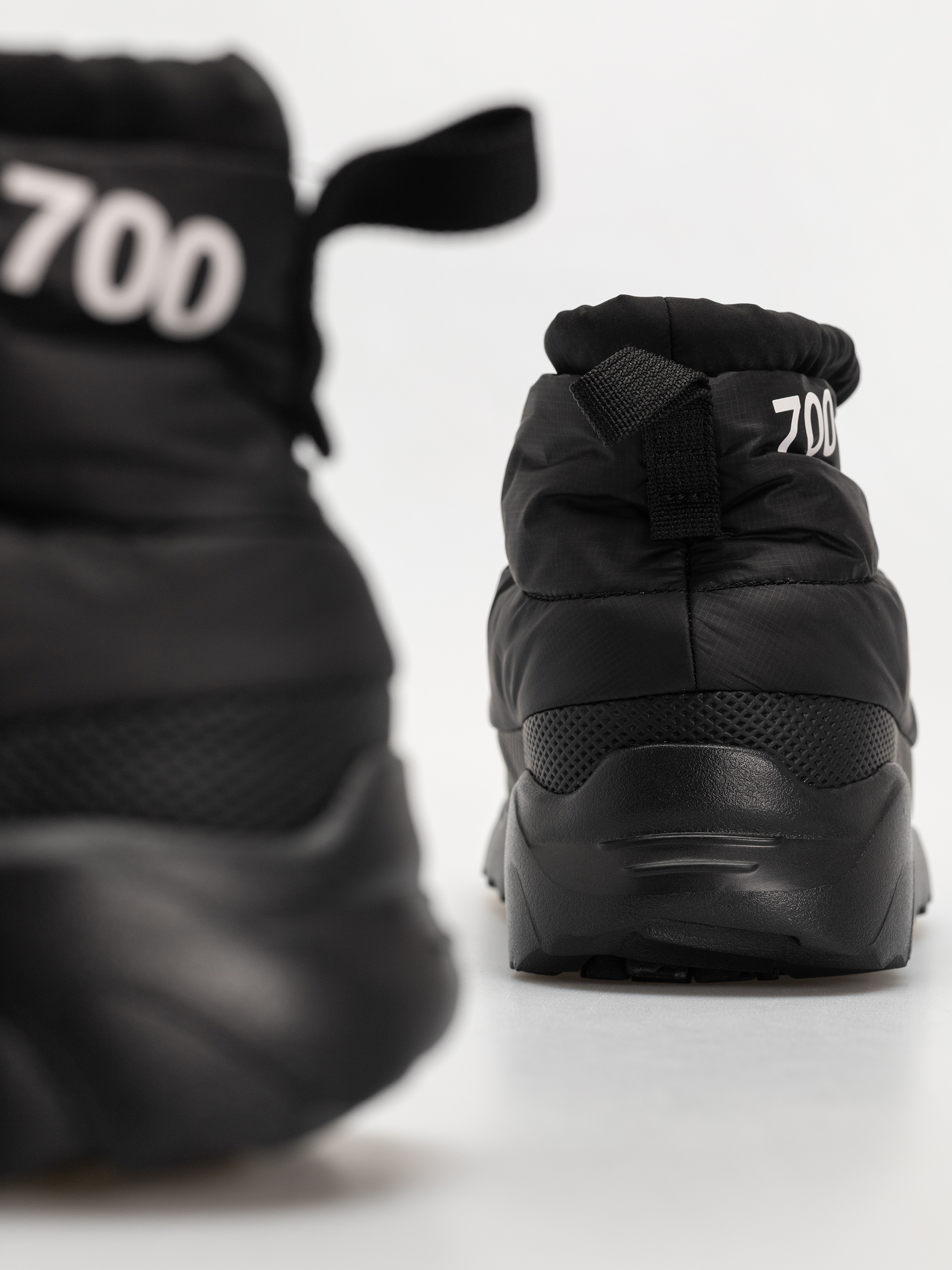 Pantofi The North Face Nuptse Traction Chukka (tnf black/tnf black)