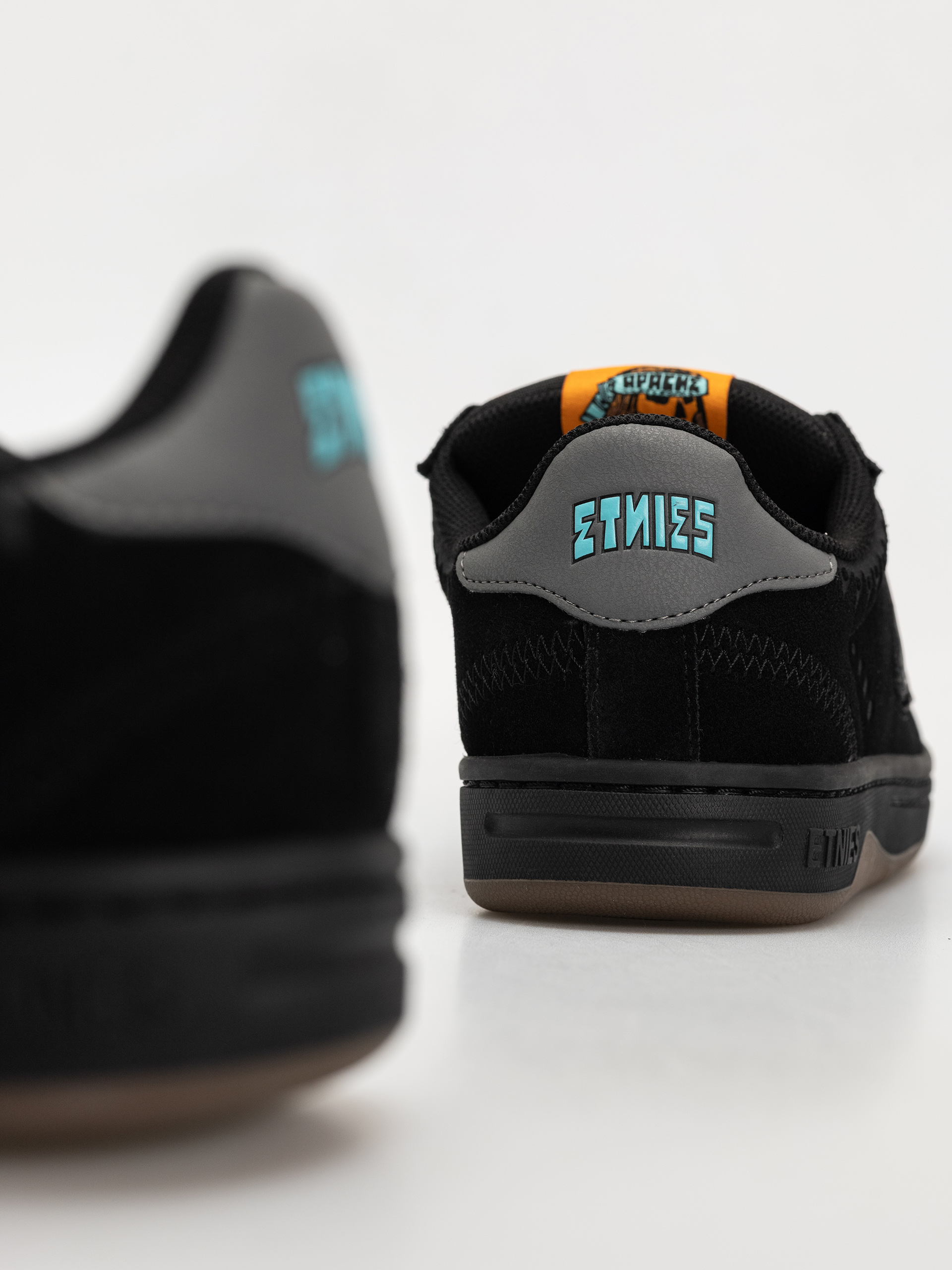 Pantofi Etnies Locut X Apache (black/grey/gum)