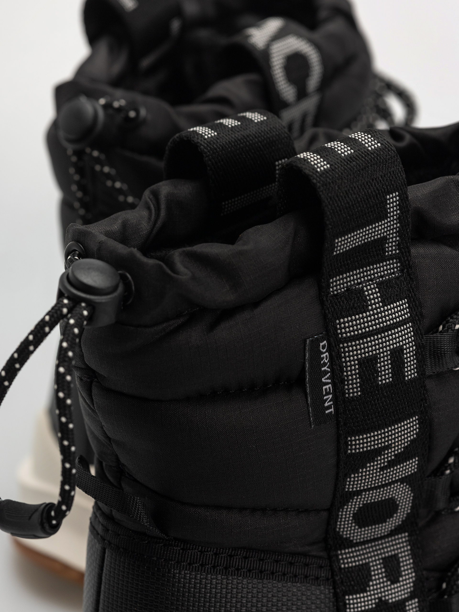 Pantofi The North Face Thermoball Lace Up Wp Wmn (tnf black/gardenia white)