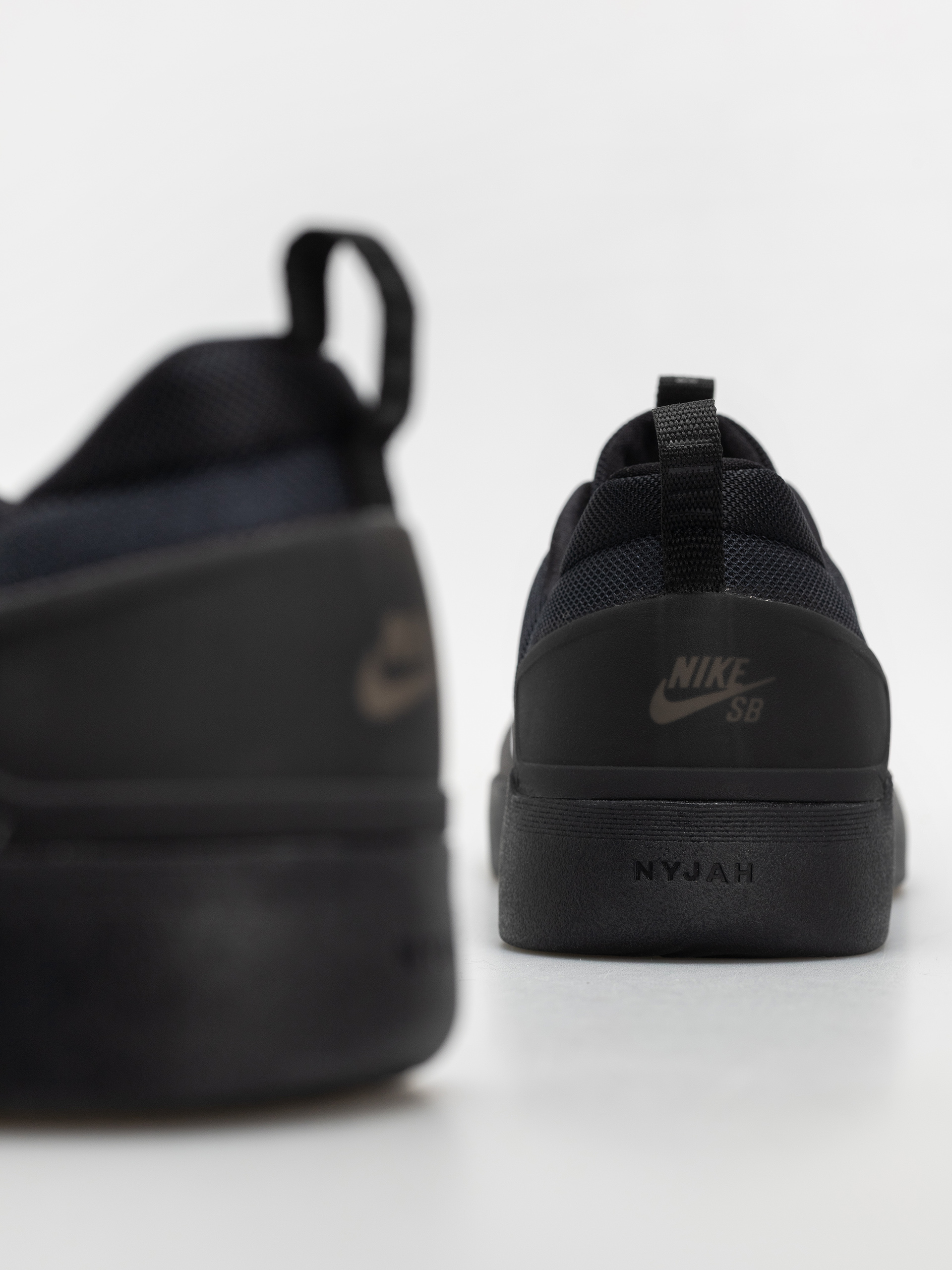 Pantofi Nike SB Zoom Nyjah 4 (black/white black white)