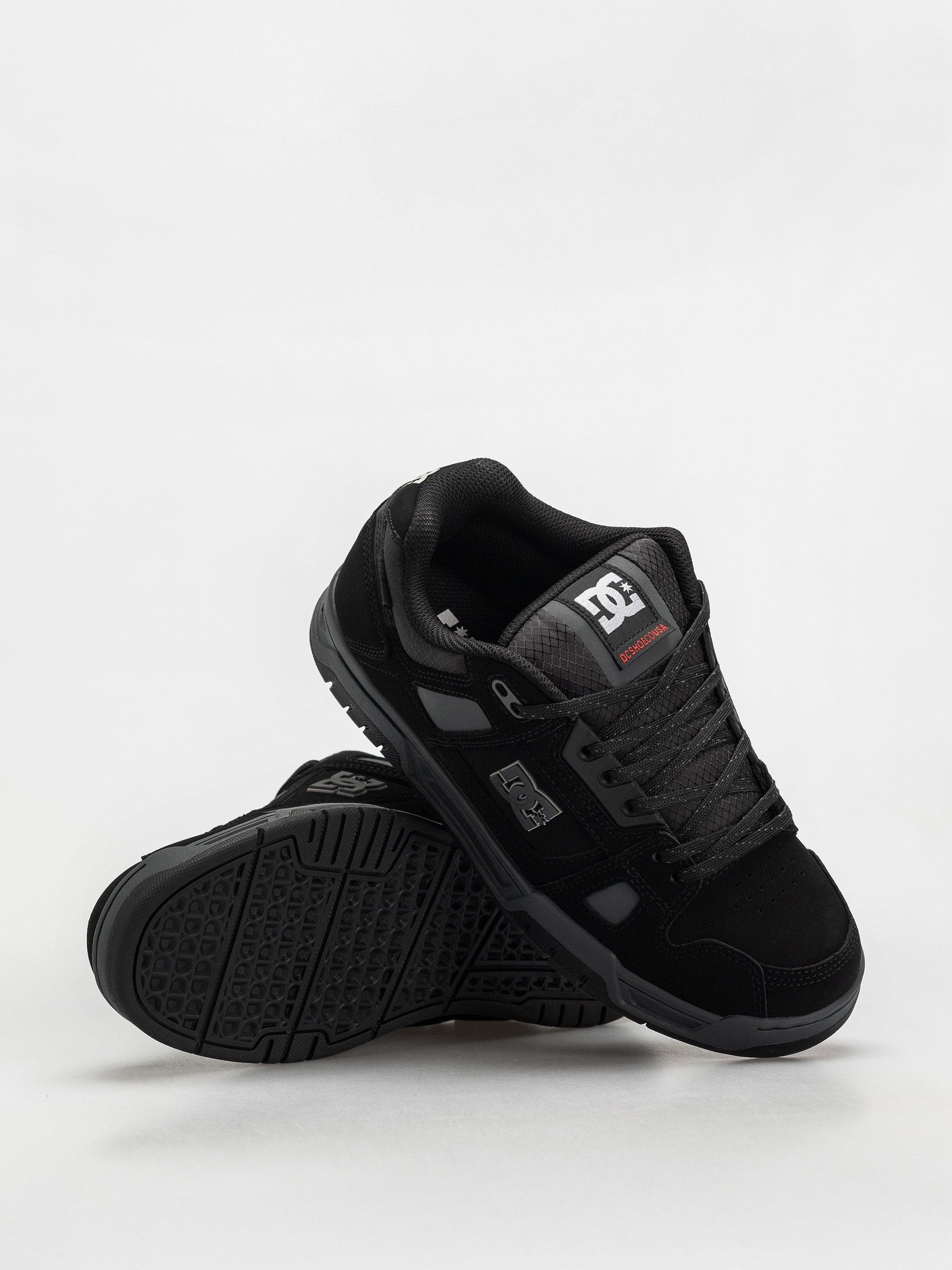 Pantofi DC Stag Wnt (black/grey/red)