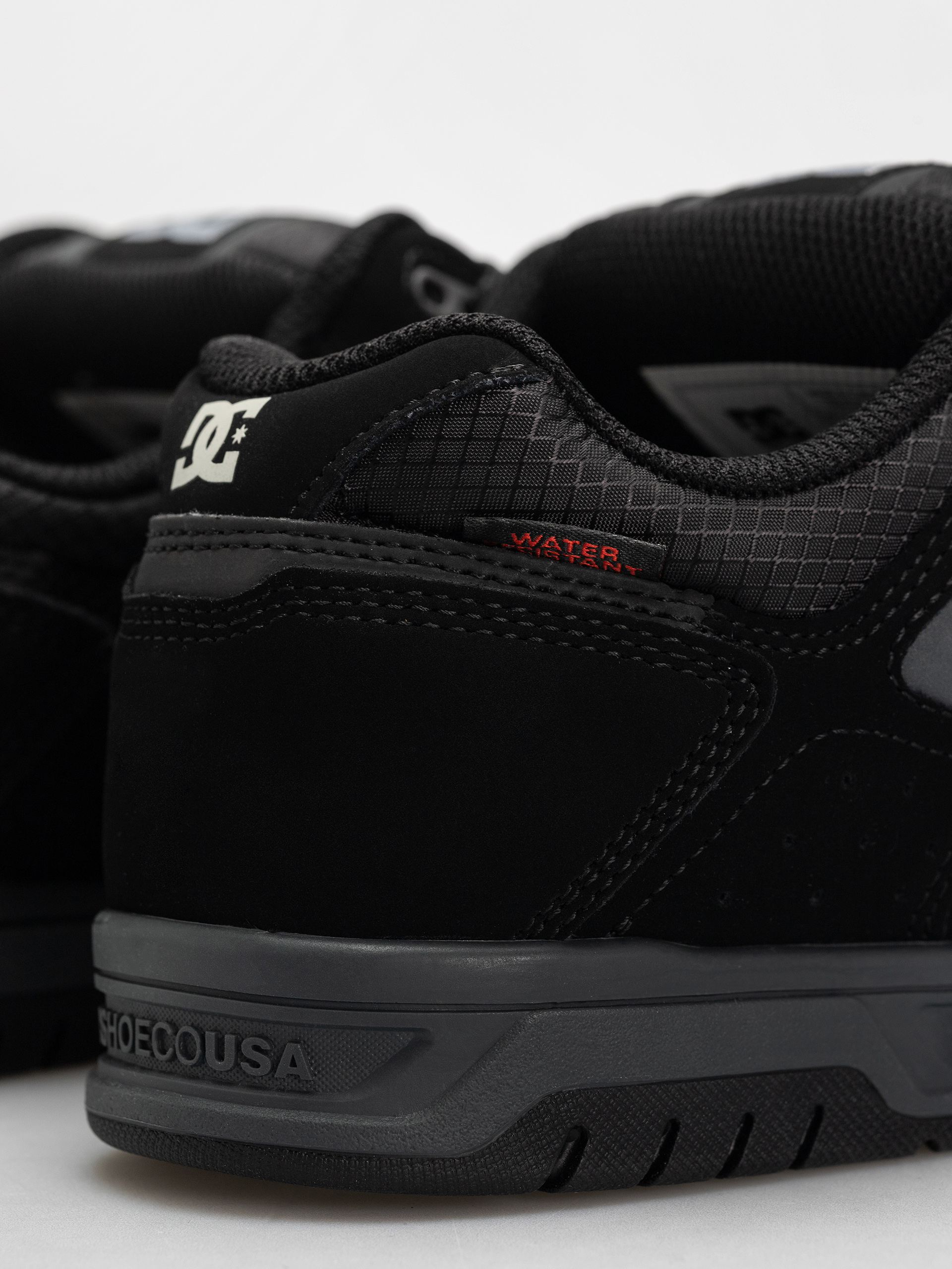 Pantofi DC Stag Wnt (black/grey/red)