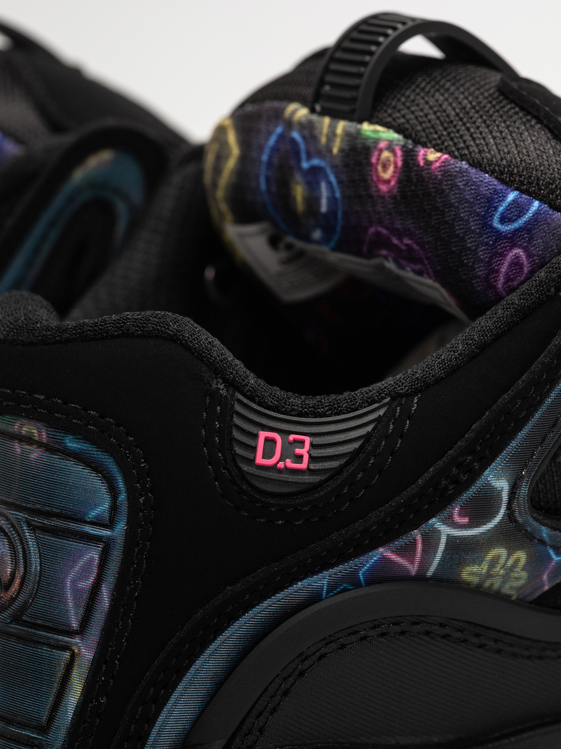 Pantofi Osiris D3 2001 (black/pink/holo)