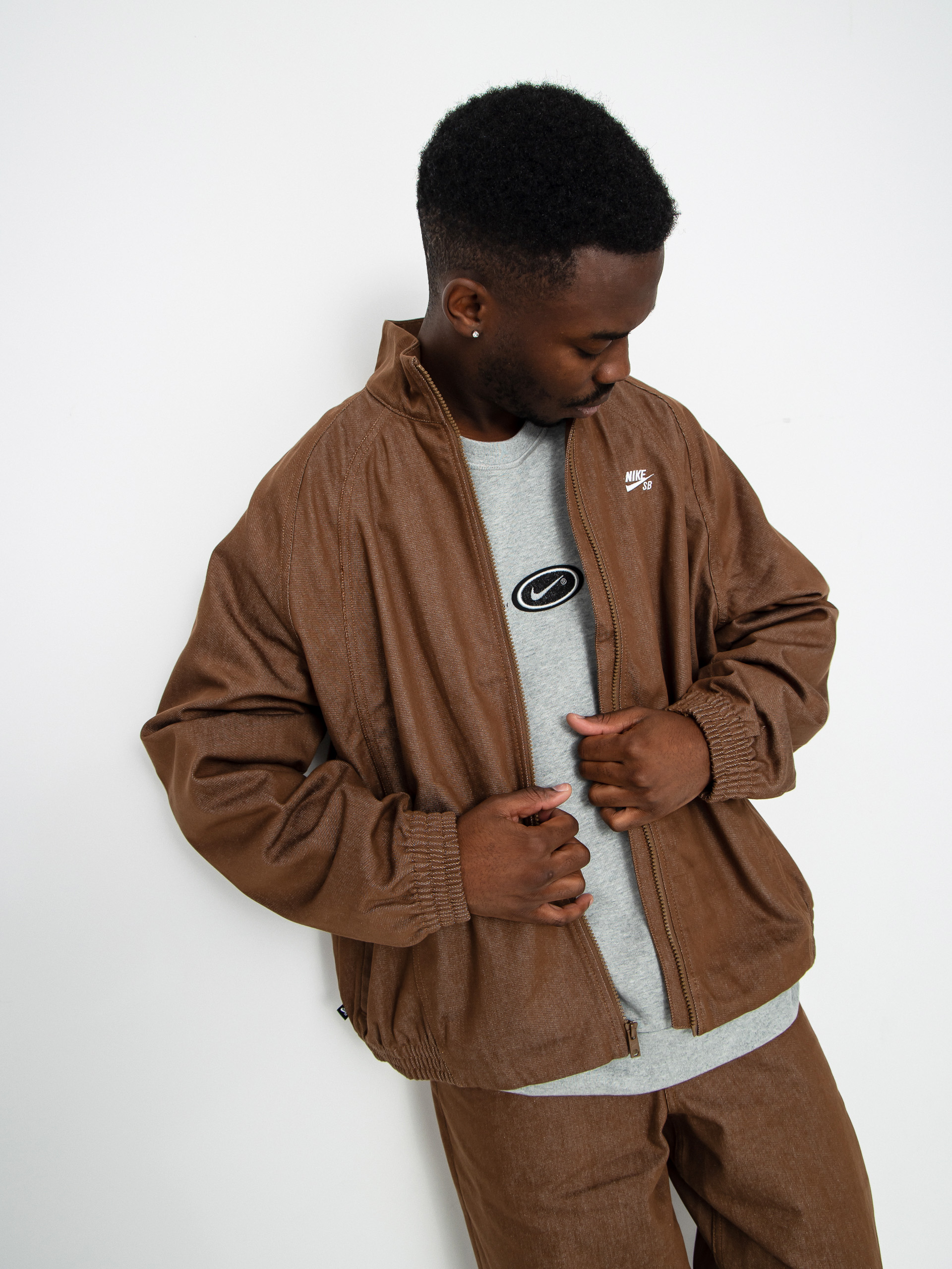 Geacă Nike SB Denim FZ Trak (mosswood brown/white)