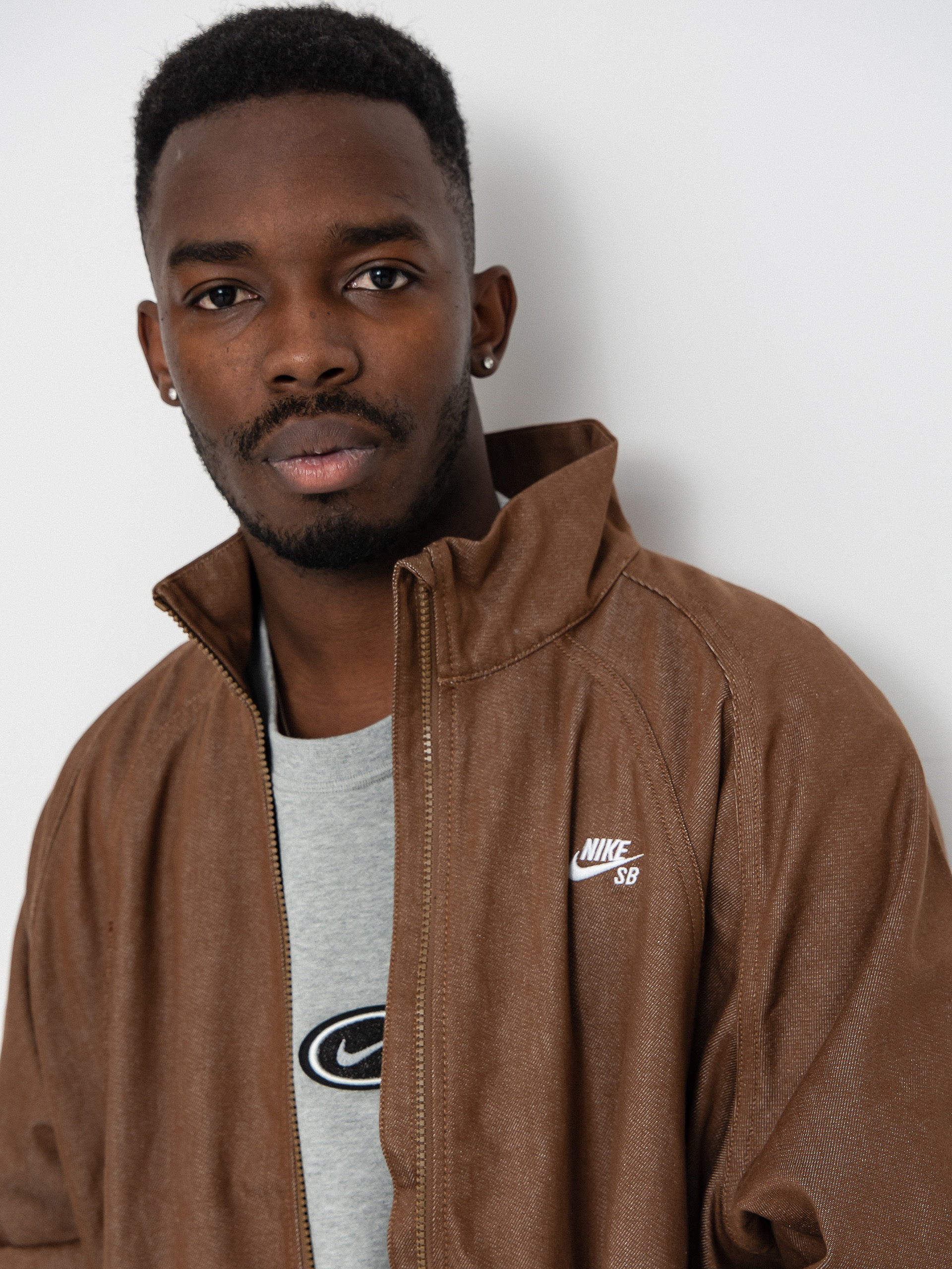 Geacă Nike SB Denim FZ Trak (mosswood brown/white)