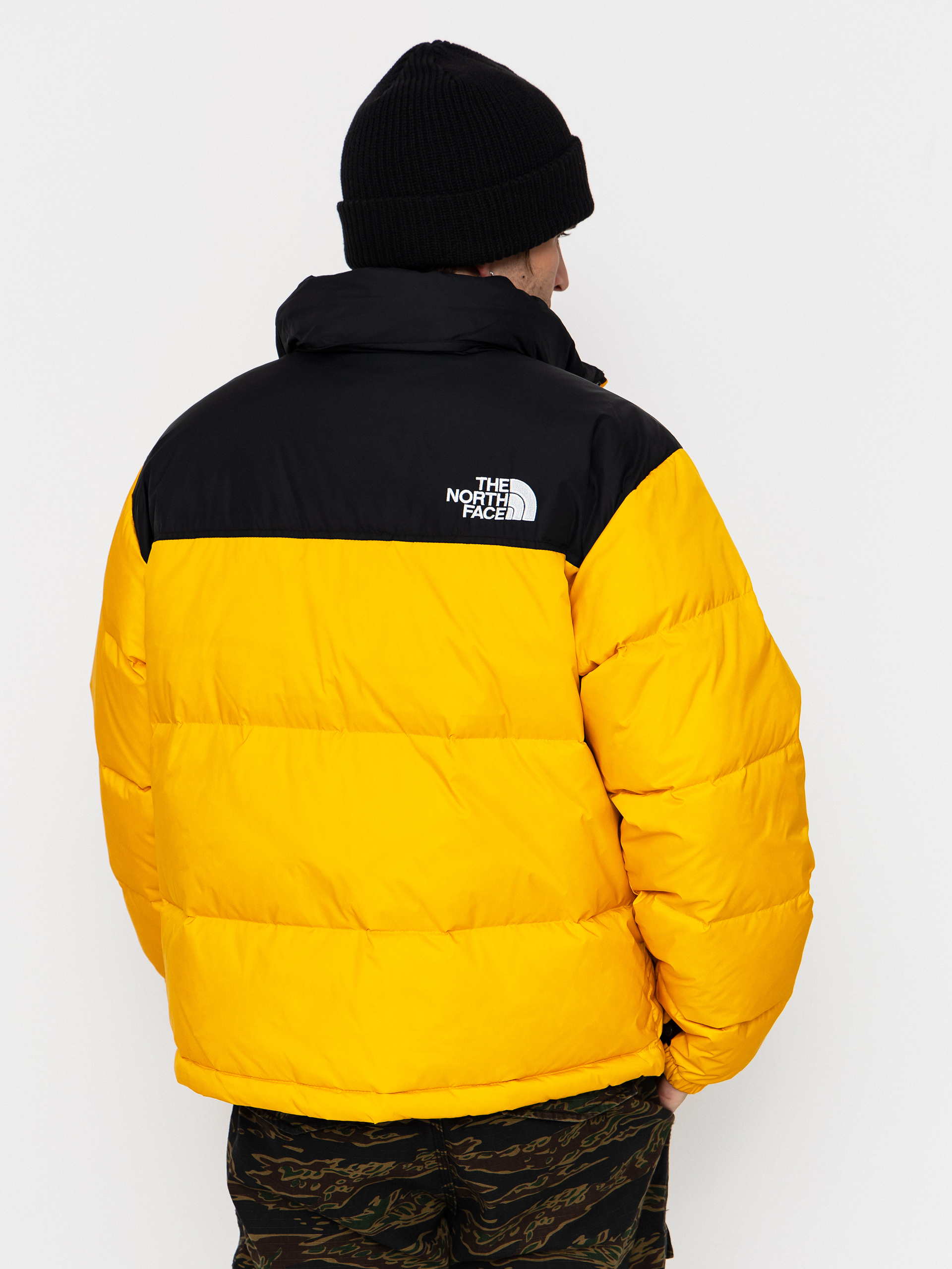 Geacă The North Face 1996 Retro Nuptse (summit gold/tnf black/r)