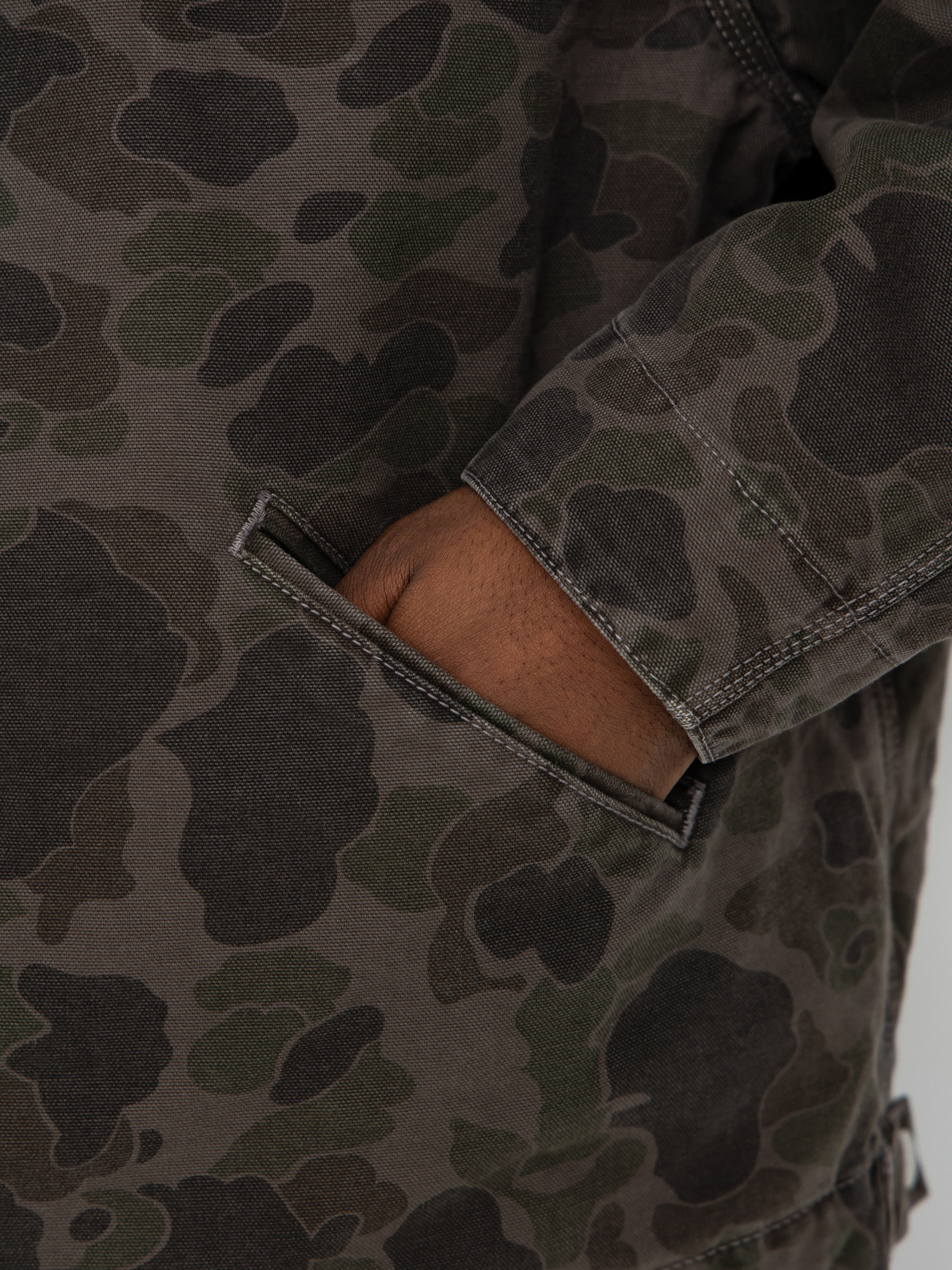 Geacă Carhartt WIP Duck Detroit (camo duck/green/porphyry/garment dyed)
