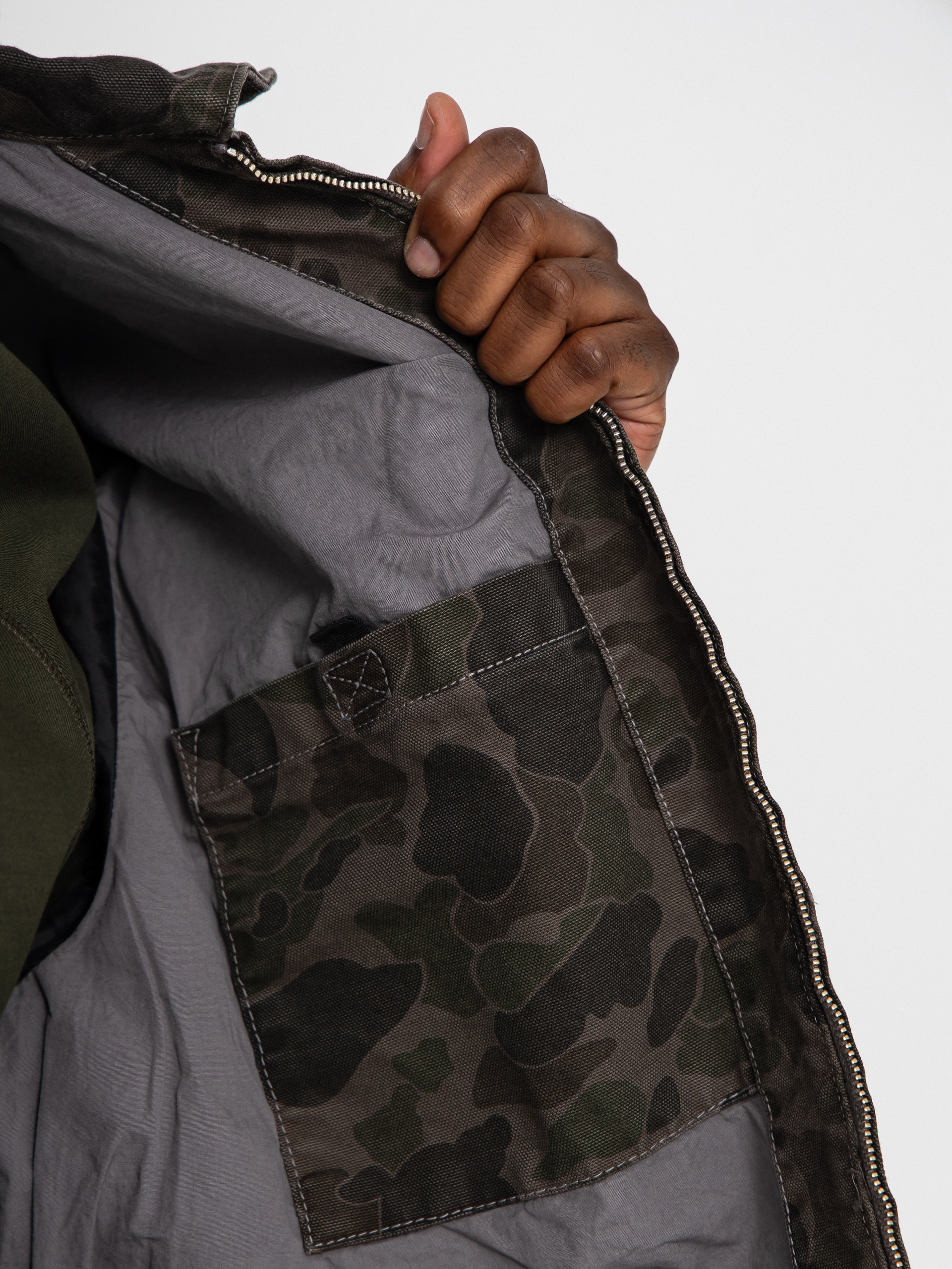 Geacă Carhartt WIP Duck Detroit (camo duck/green/porphyry/garment dyed)